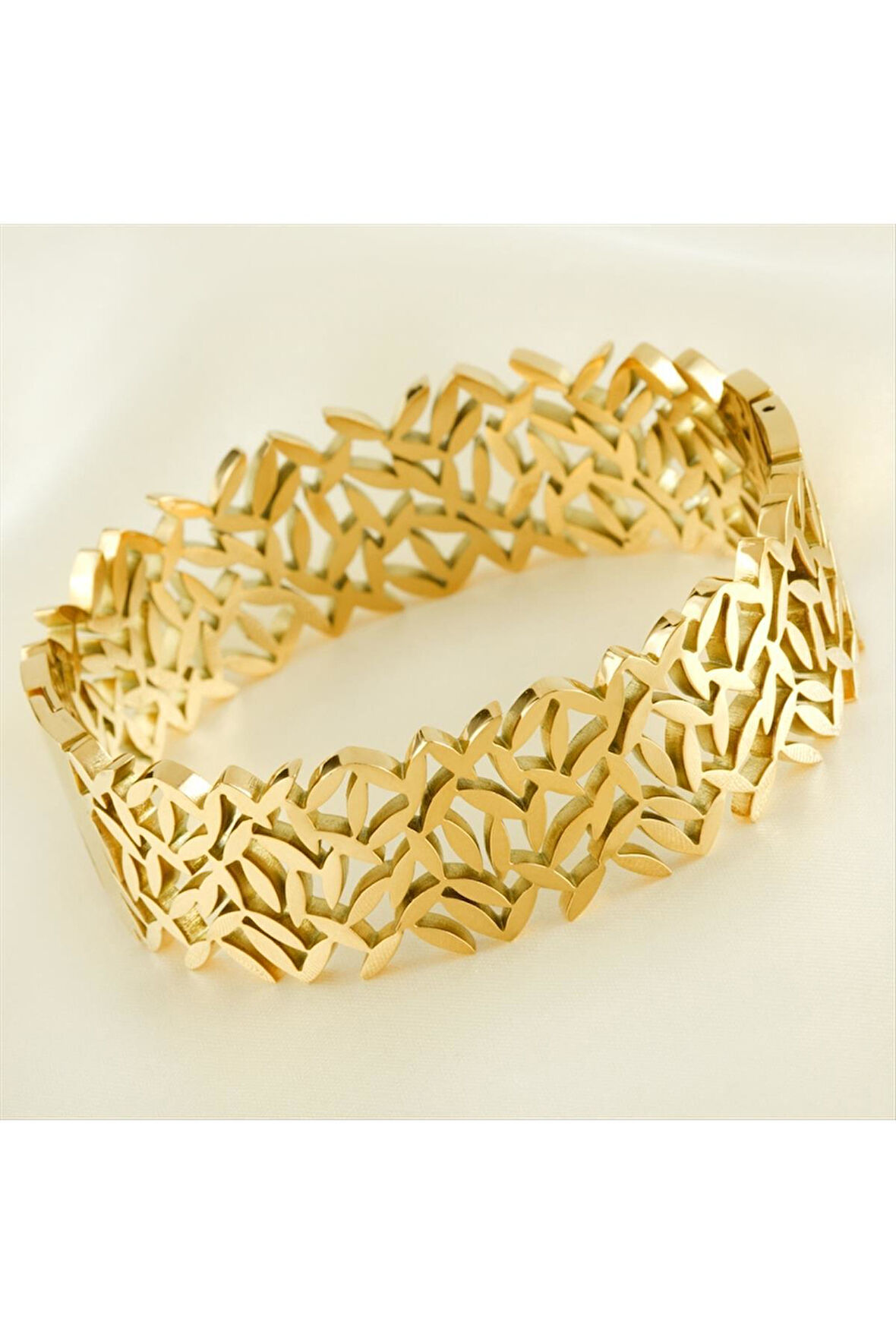 Çiçek Lüks Çelik Kelepçe Bileklik