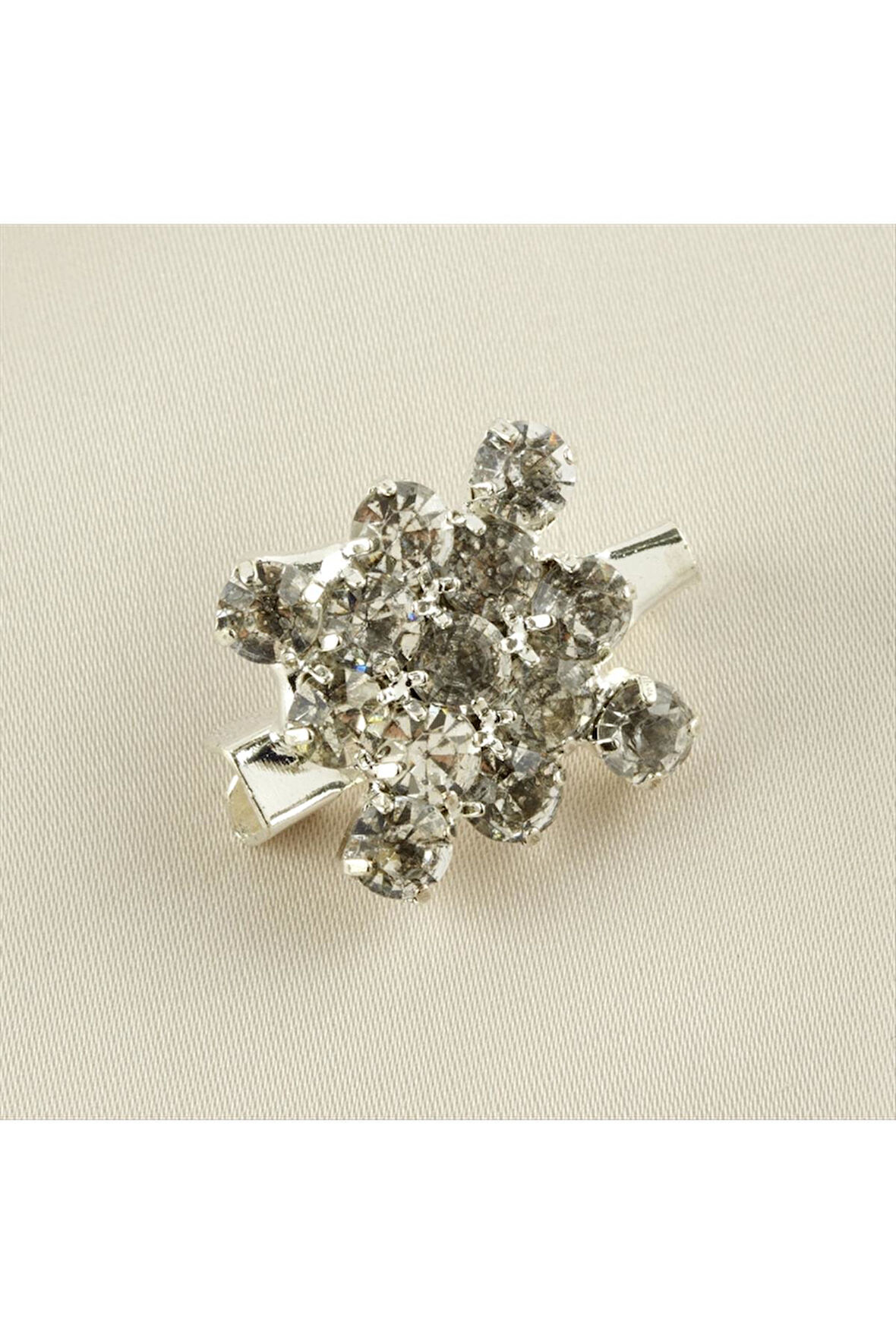 Kare Figürlü Taşlı Broş