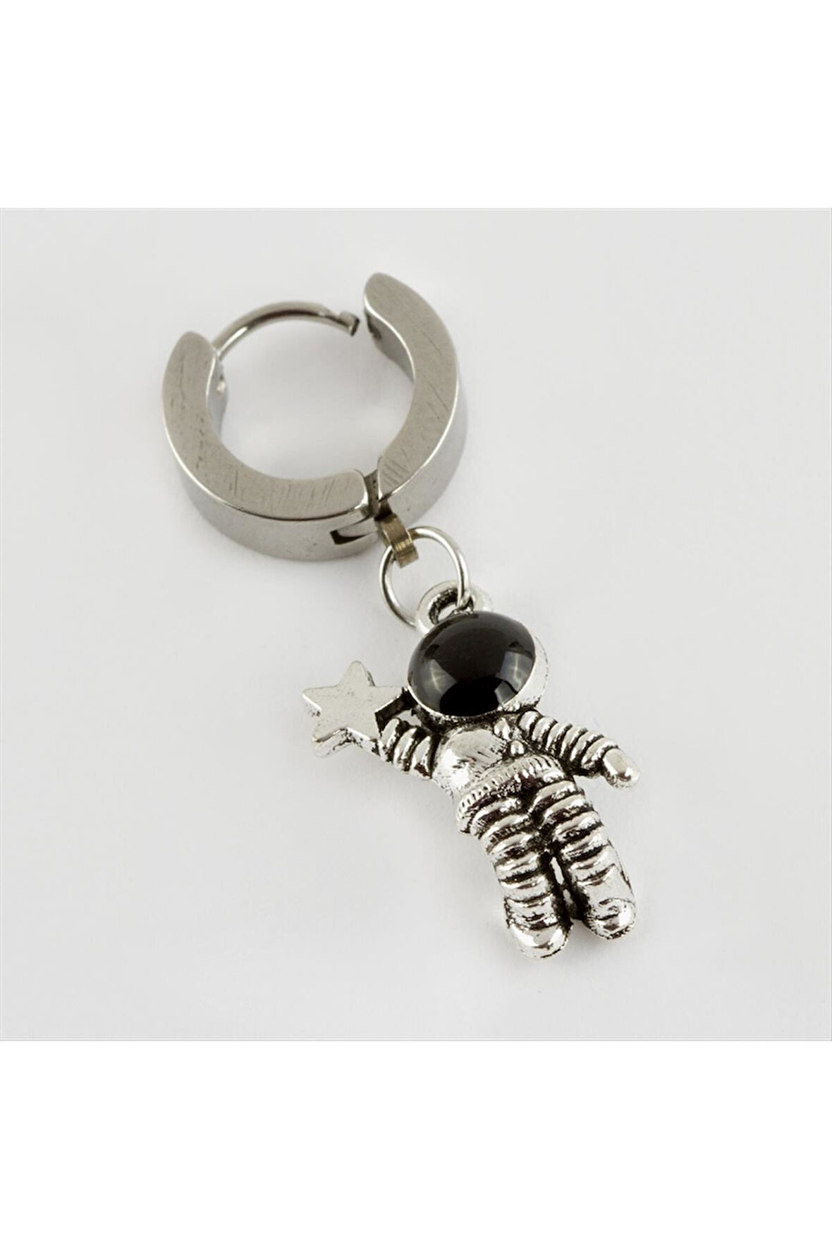 Astronot Figürlü Çelik Erkek Küpe 1 Adet