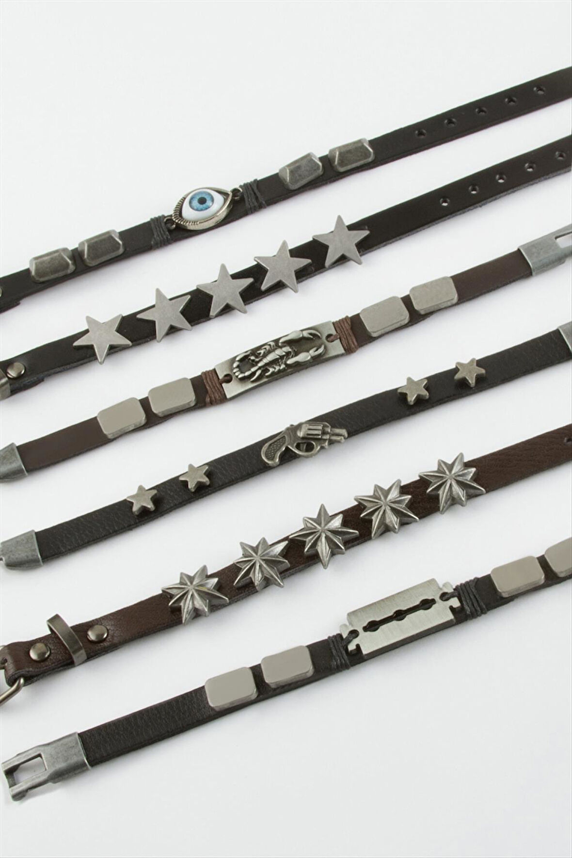 Karışık Metal Aparatlı Deri Bileklik