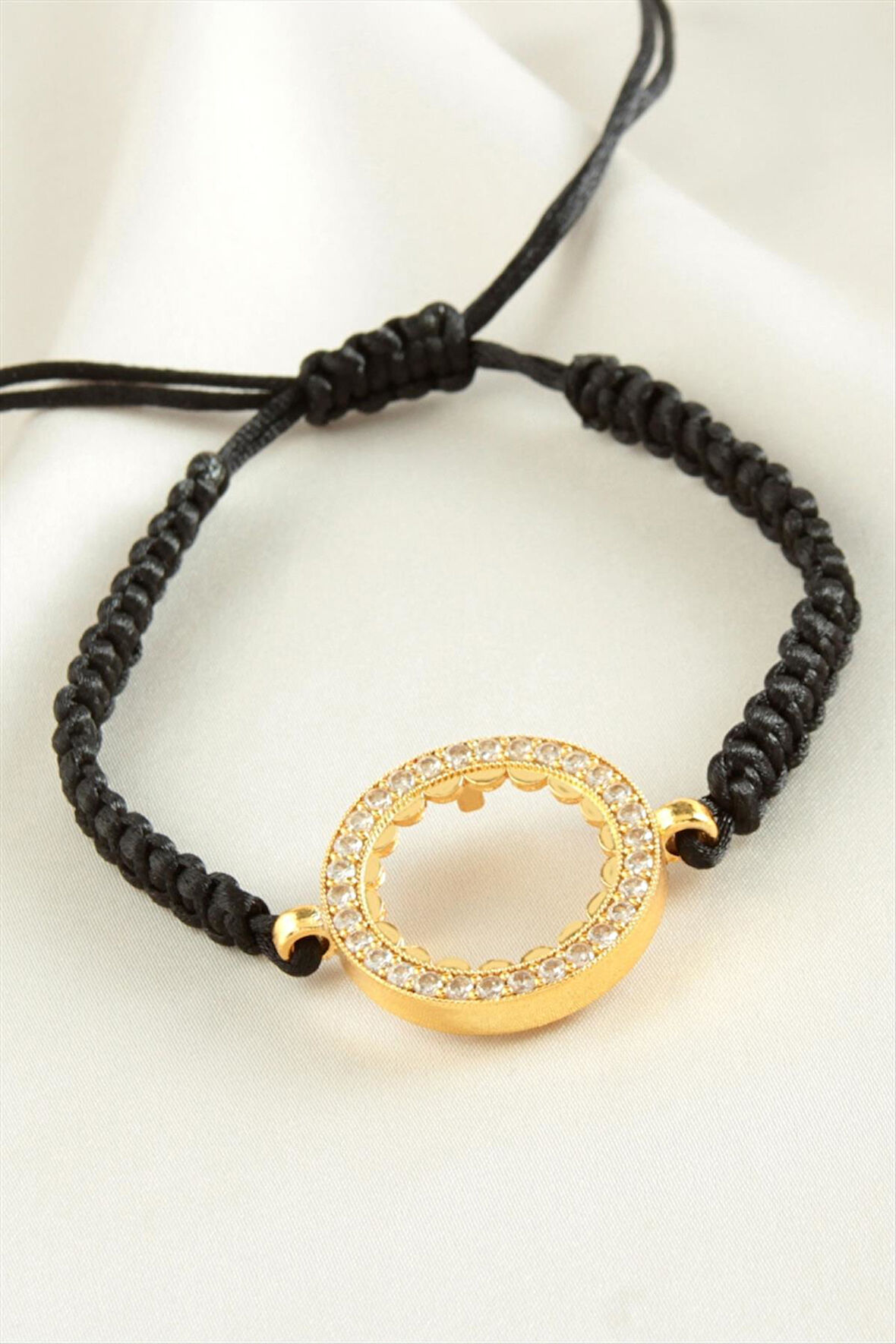 Çeyrek Altın Koyulabilir Makrome Örgülü Bileklik