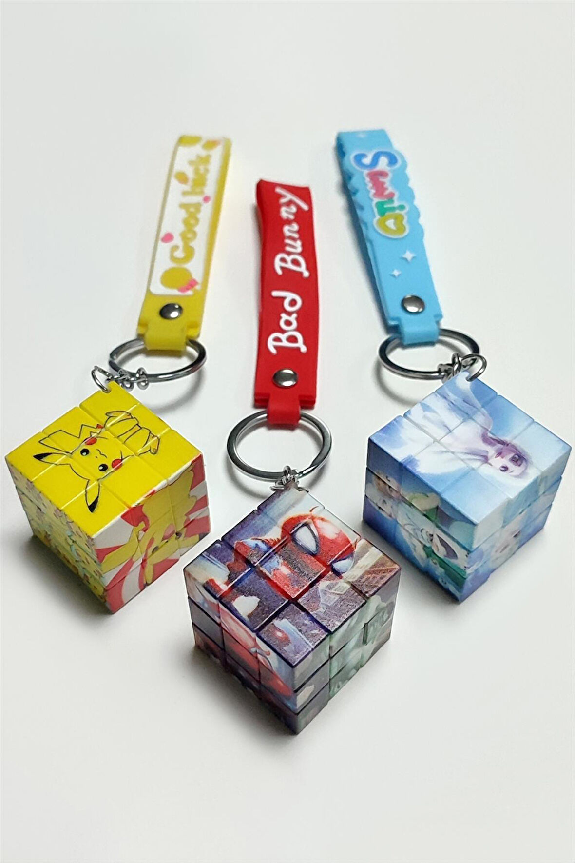 Çzgflm Küp Anahtarlık