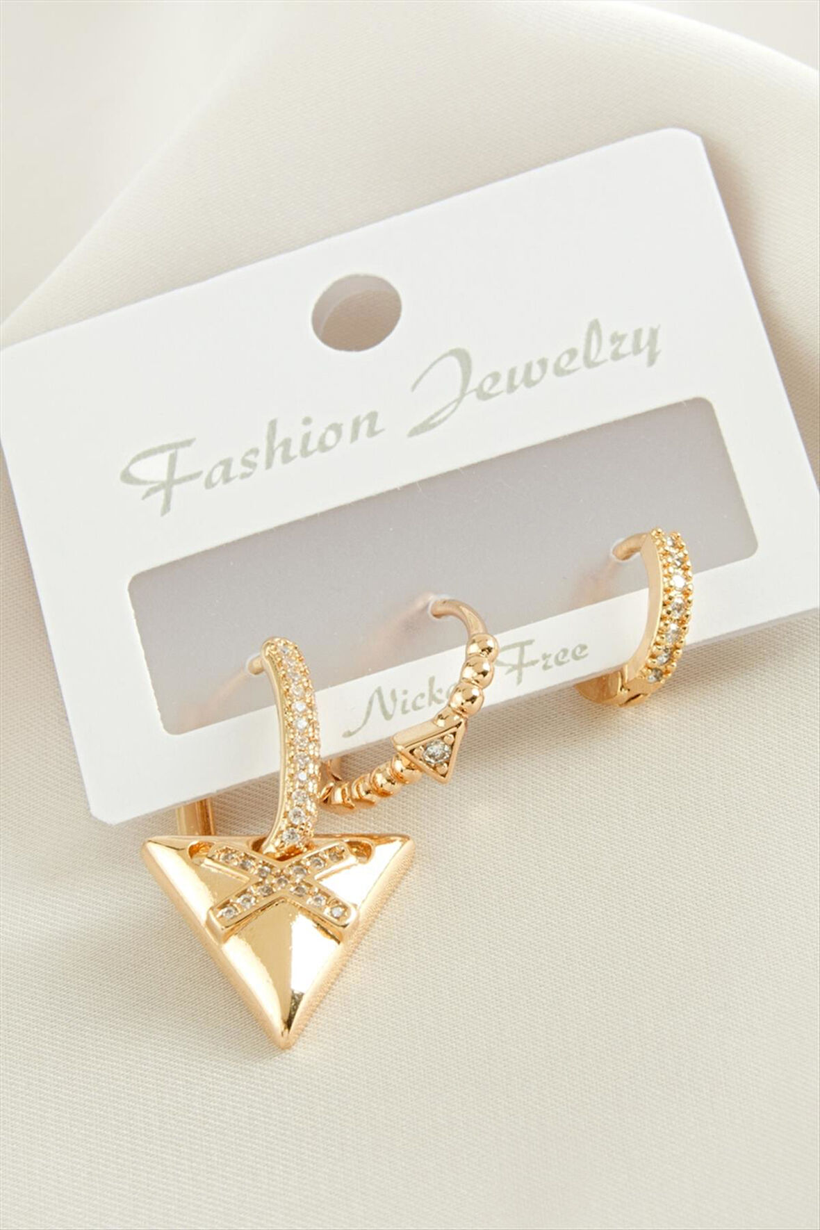 3 Adet ÜçgenZirkon Taşlı Küpe