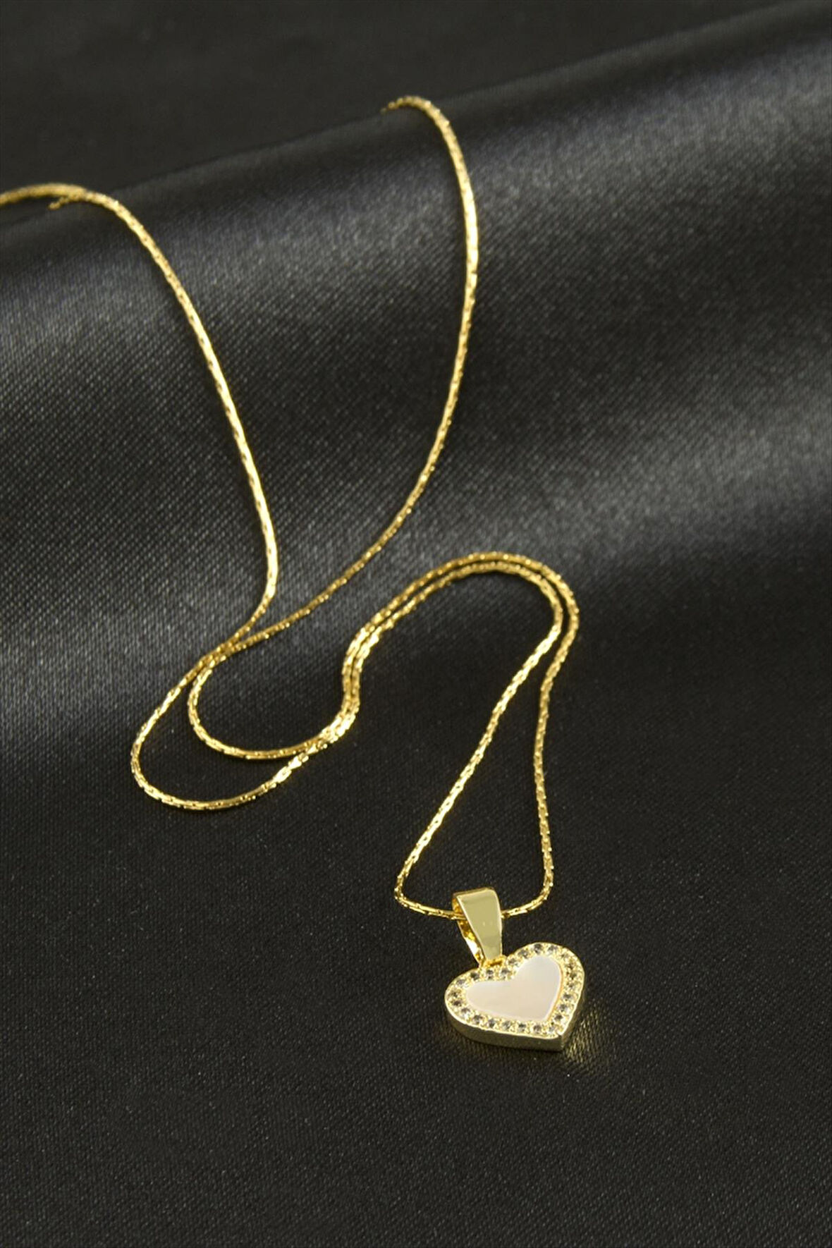 Kalp Sedef Lüks Çelik Kolye