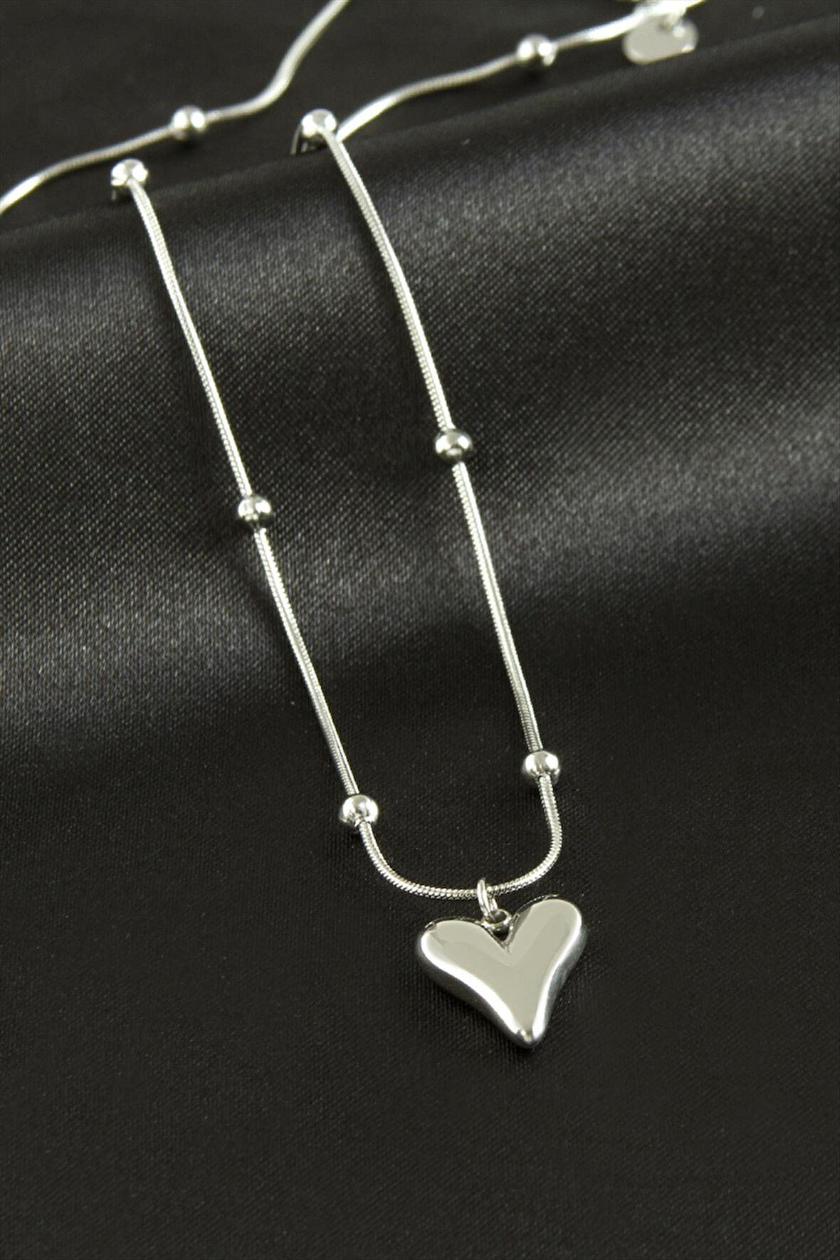 Kalp Lüks Çelik Kolye