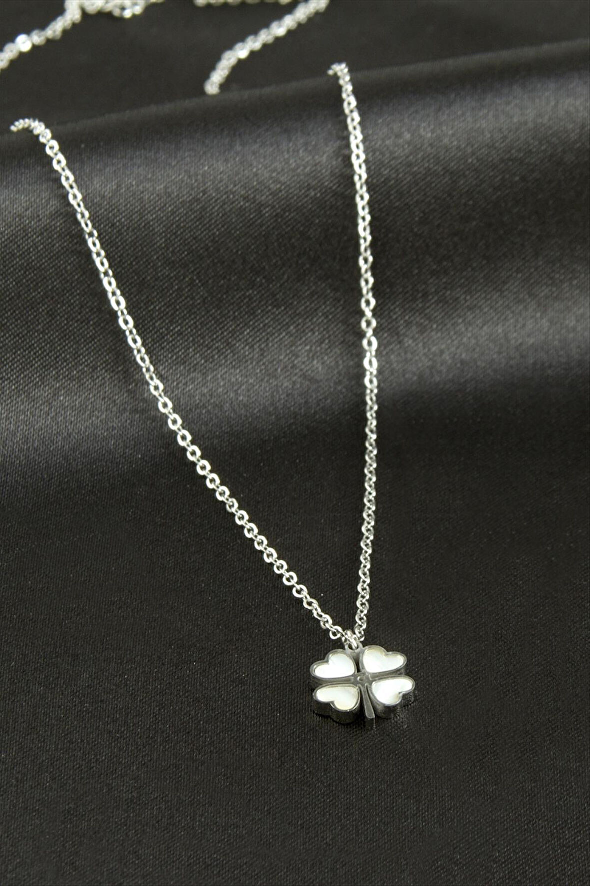 Yonca Sedef Lüks Çelik Kolye