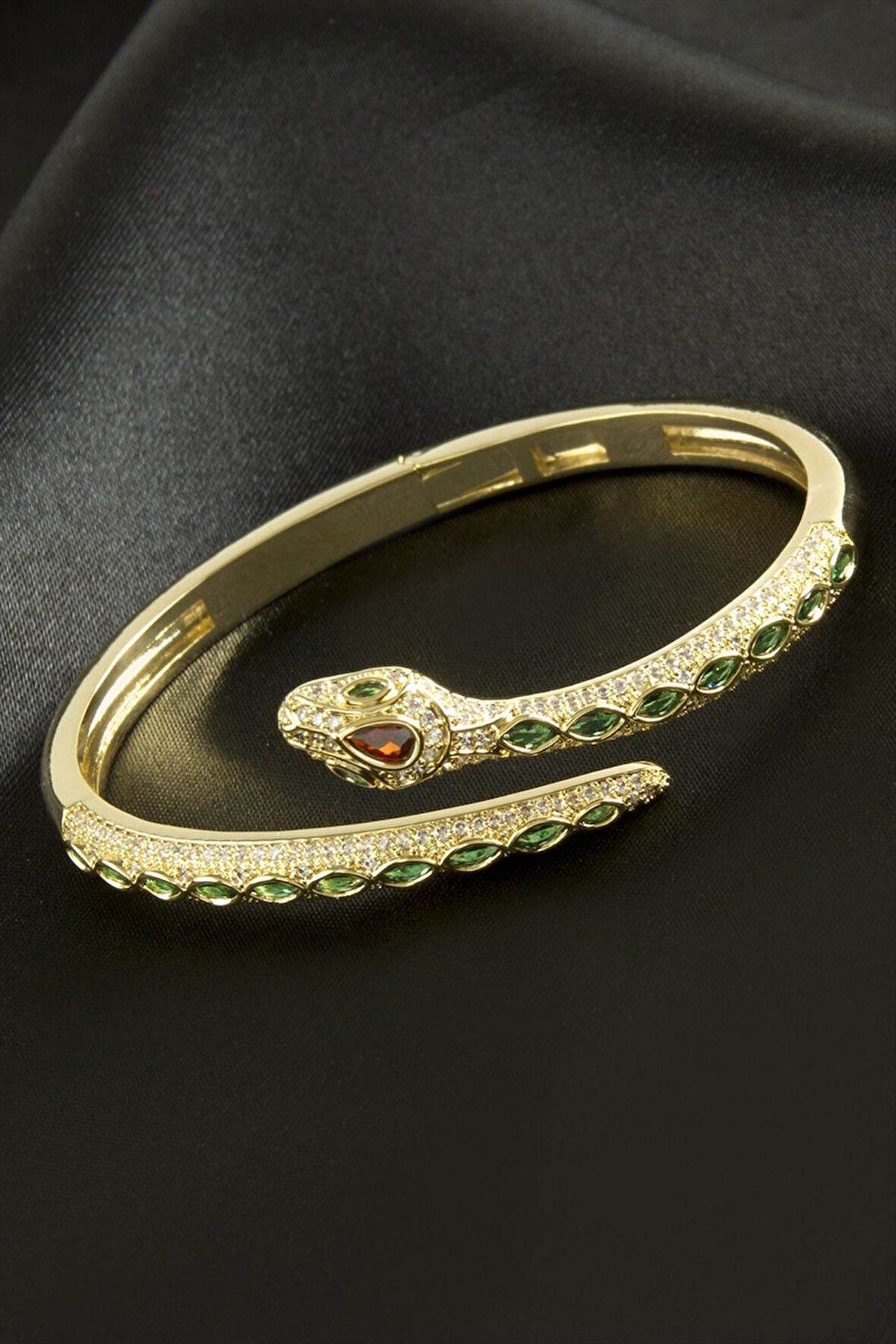Yılan Zirkon Taşlı Lüks Çelik Kelepçe Bileklik