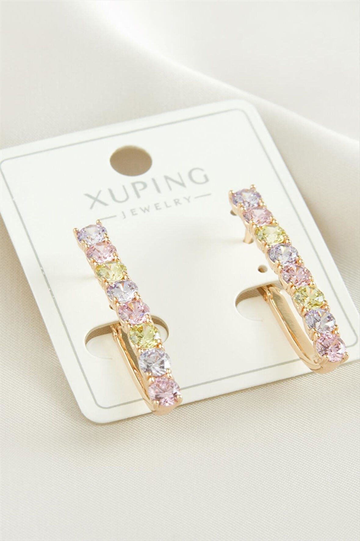 Xuping Zirkon Taşlı Lüks Çelik Küpe