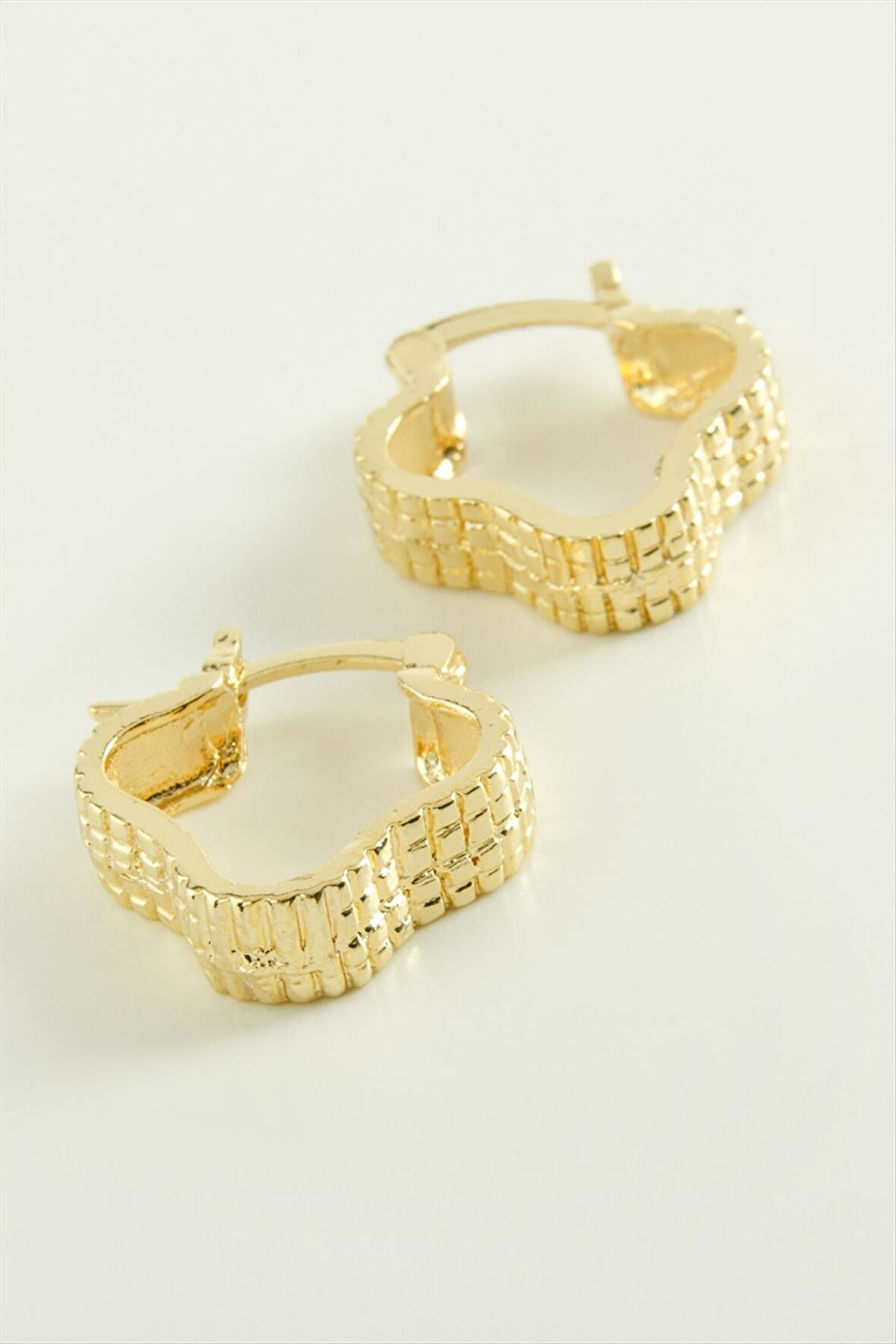 Yıldız Kilitli Halka Küpe