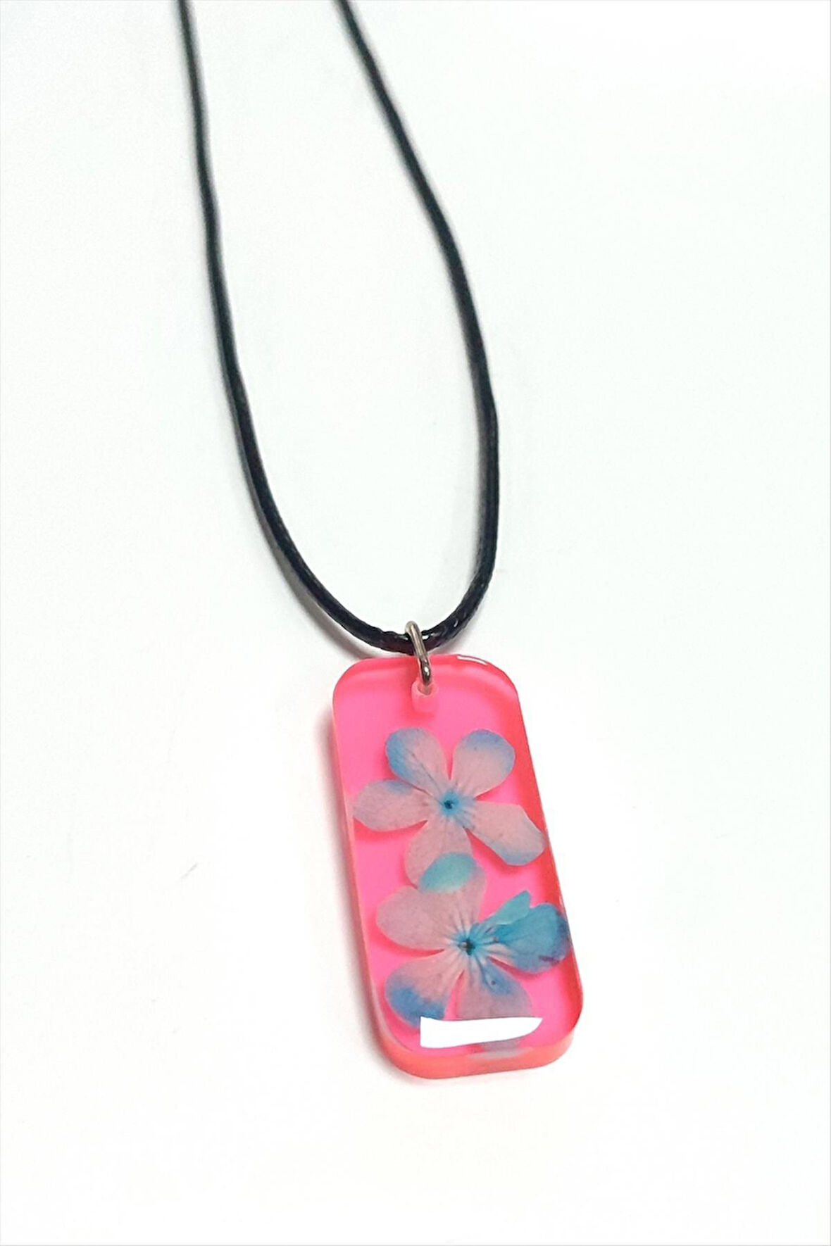 Kartopu Çiçeği Dikdörtgen Epoksi Kolye