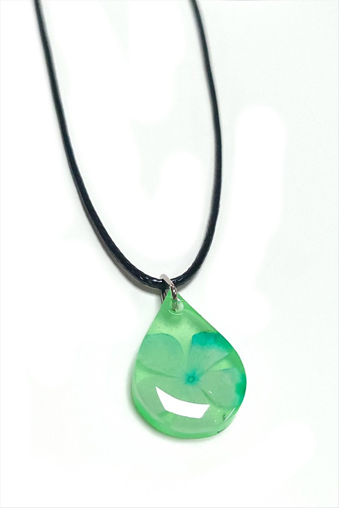 Kartopu Çiçeği Damla Epoksi Kolye