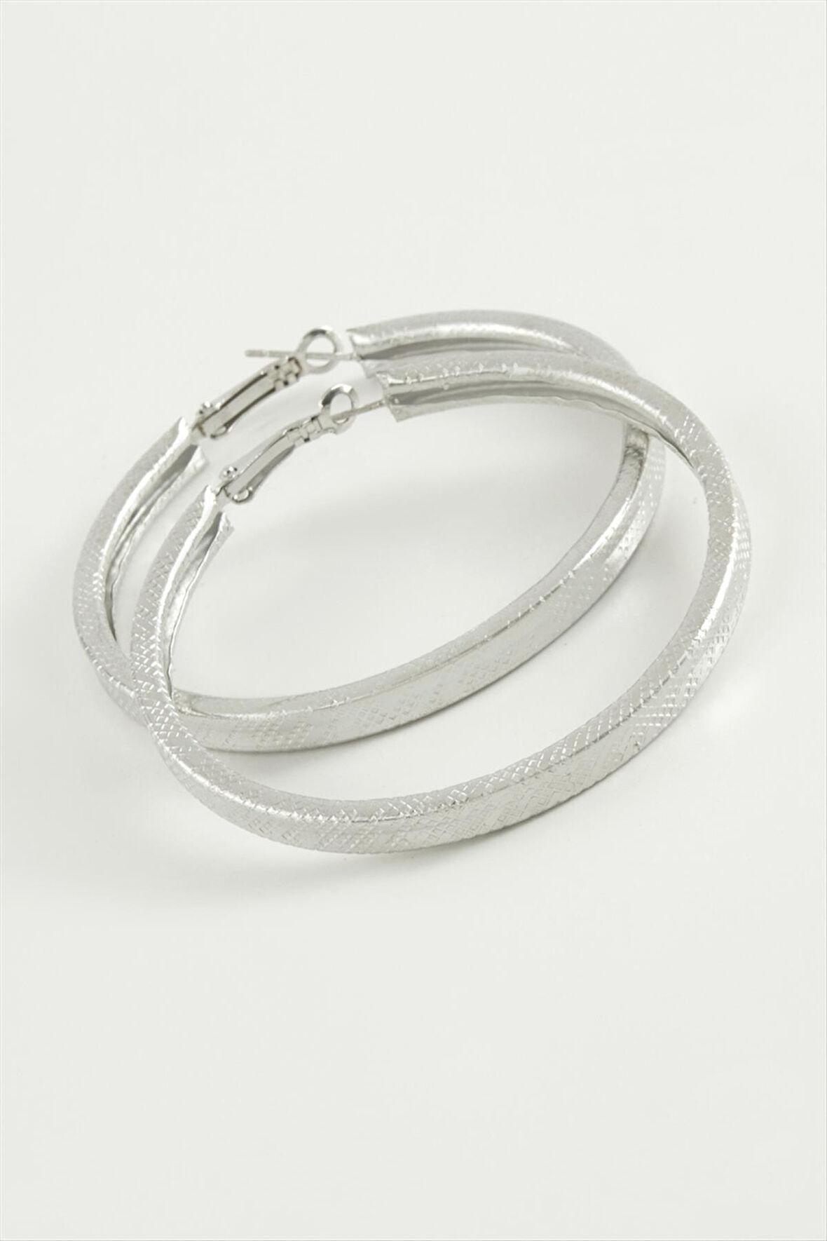 Noktalı Kare Halka Küpe 5,5 cm