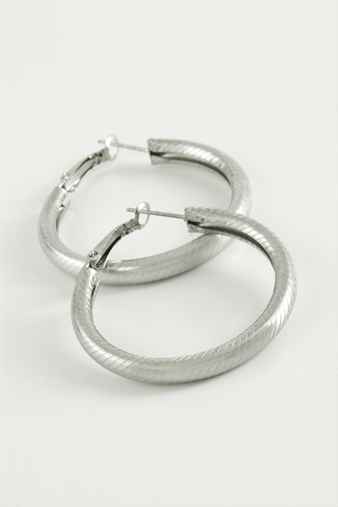 Çizgili Boru Halka Küpe 3,5 cm