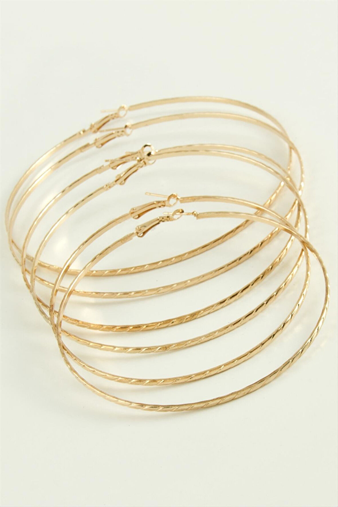 Burgulu Metal Halka Küpe 6 Adet