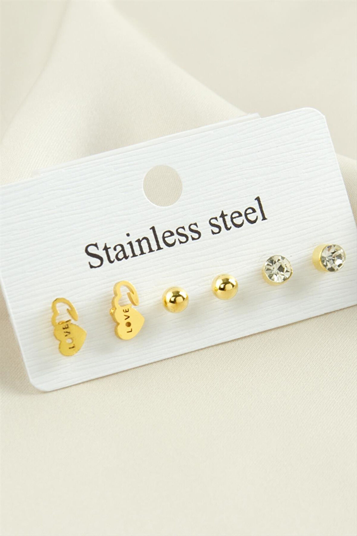 6 Adet Kalp Taşlı Çelik Küpe