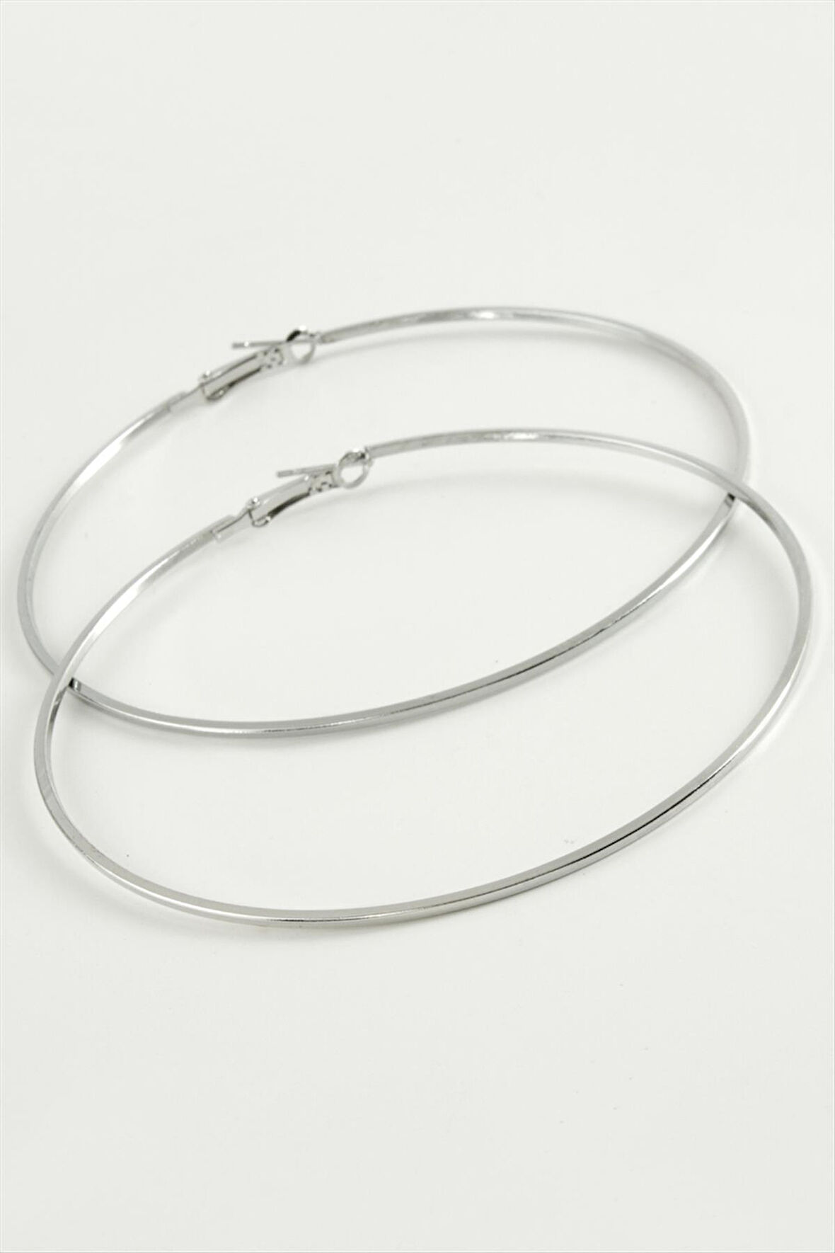 Ezme Çizgili Metal Halka Küpe 8-9-10 cm