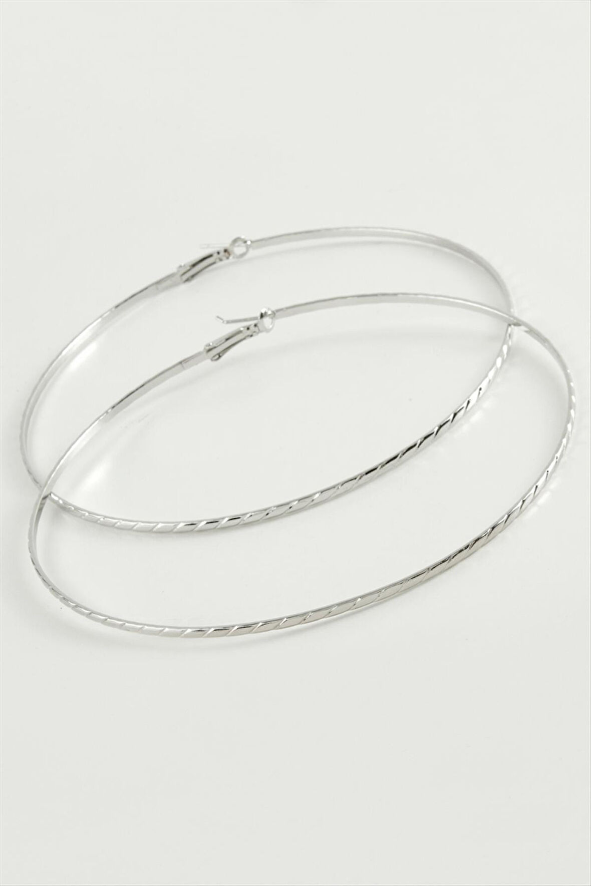 Zincir Çizgili Metal Halka Küpe 8-9-10 cm