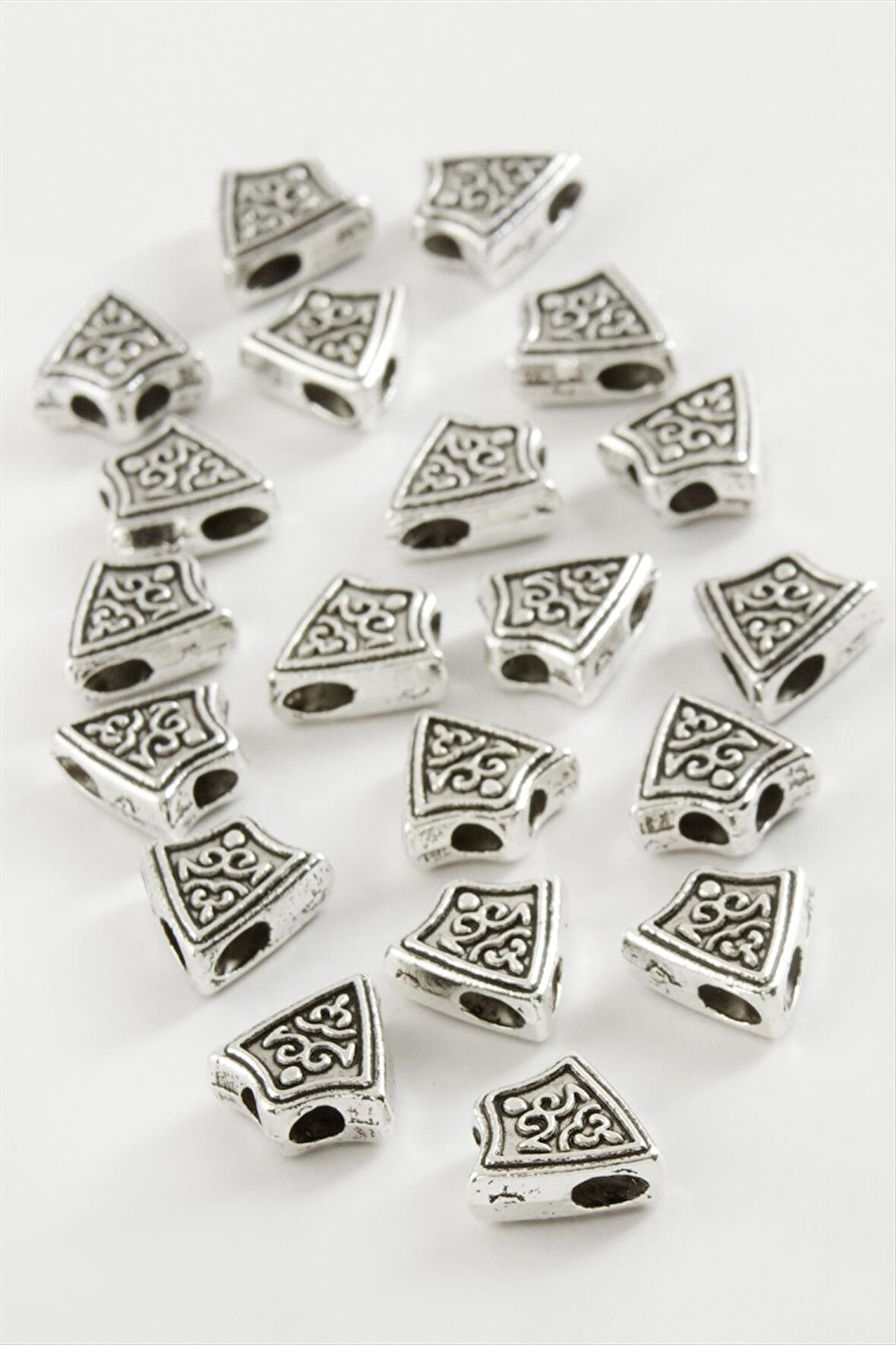 Üçgen Tesbih Ara Aparatı 50 Gram