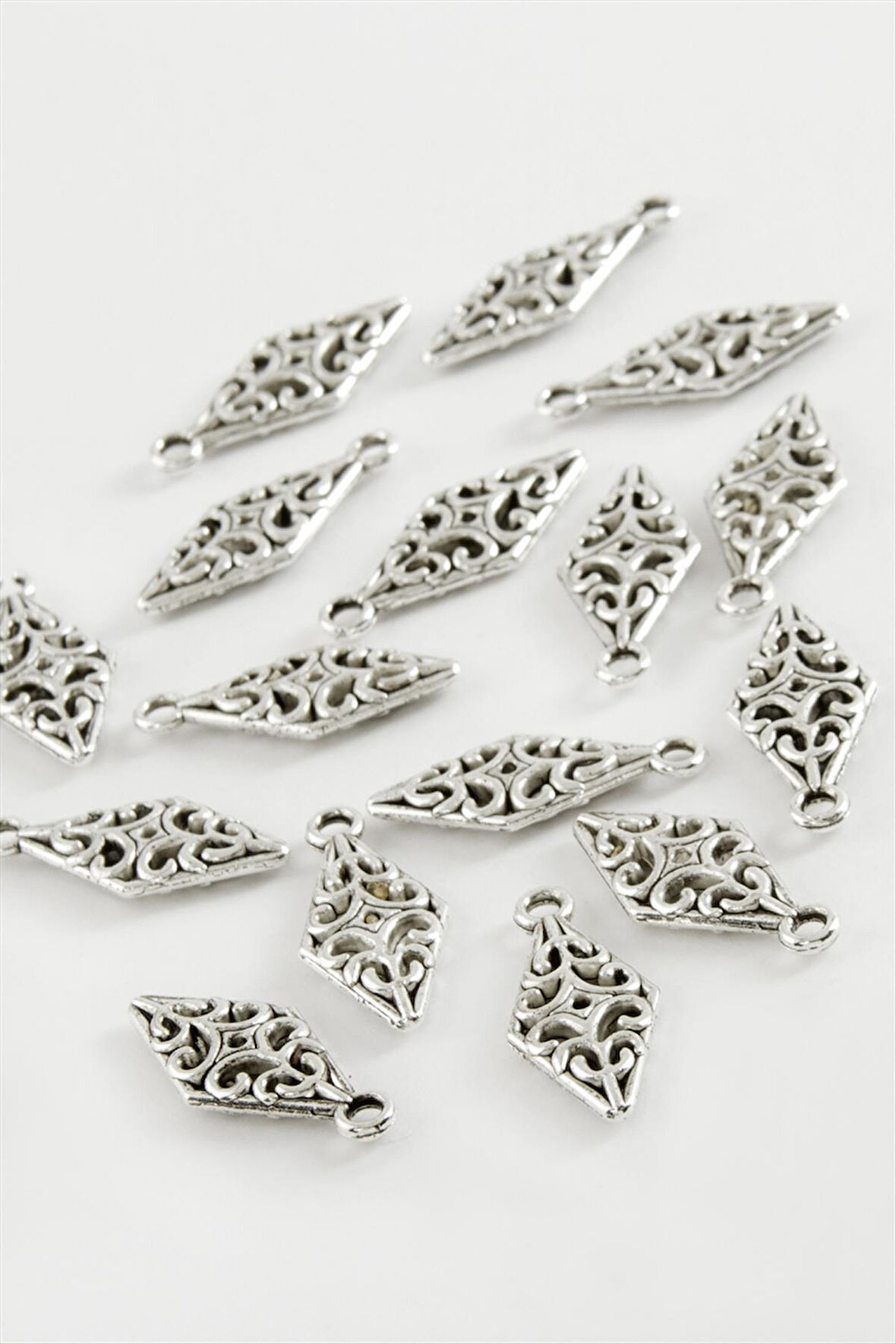 Köşeli Tesbih Püskül Aparatı 50 Gram