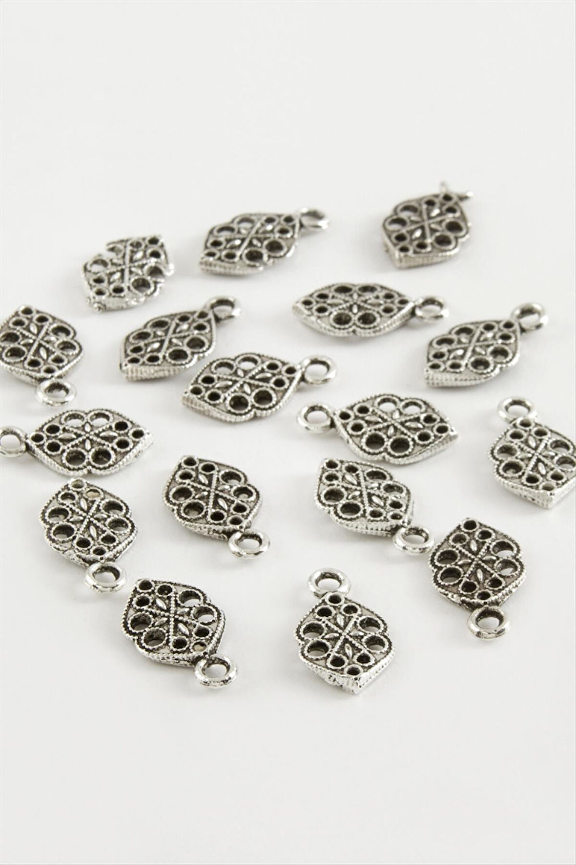 Oval Çiçek Tesbih Püskül Aparatı 50 Gram