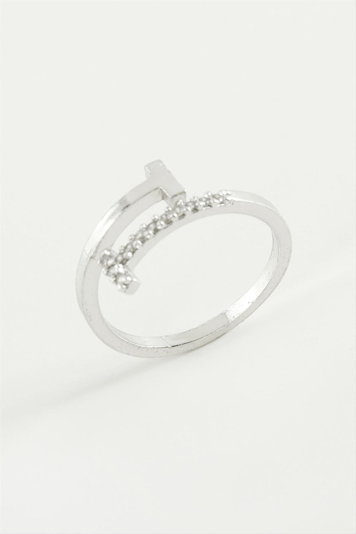 Çivi Zirkon Taşlı Yüzük