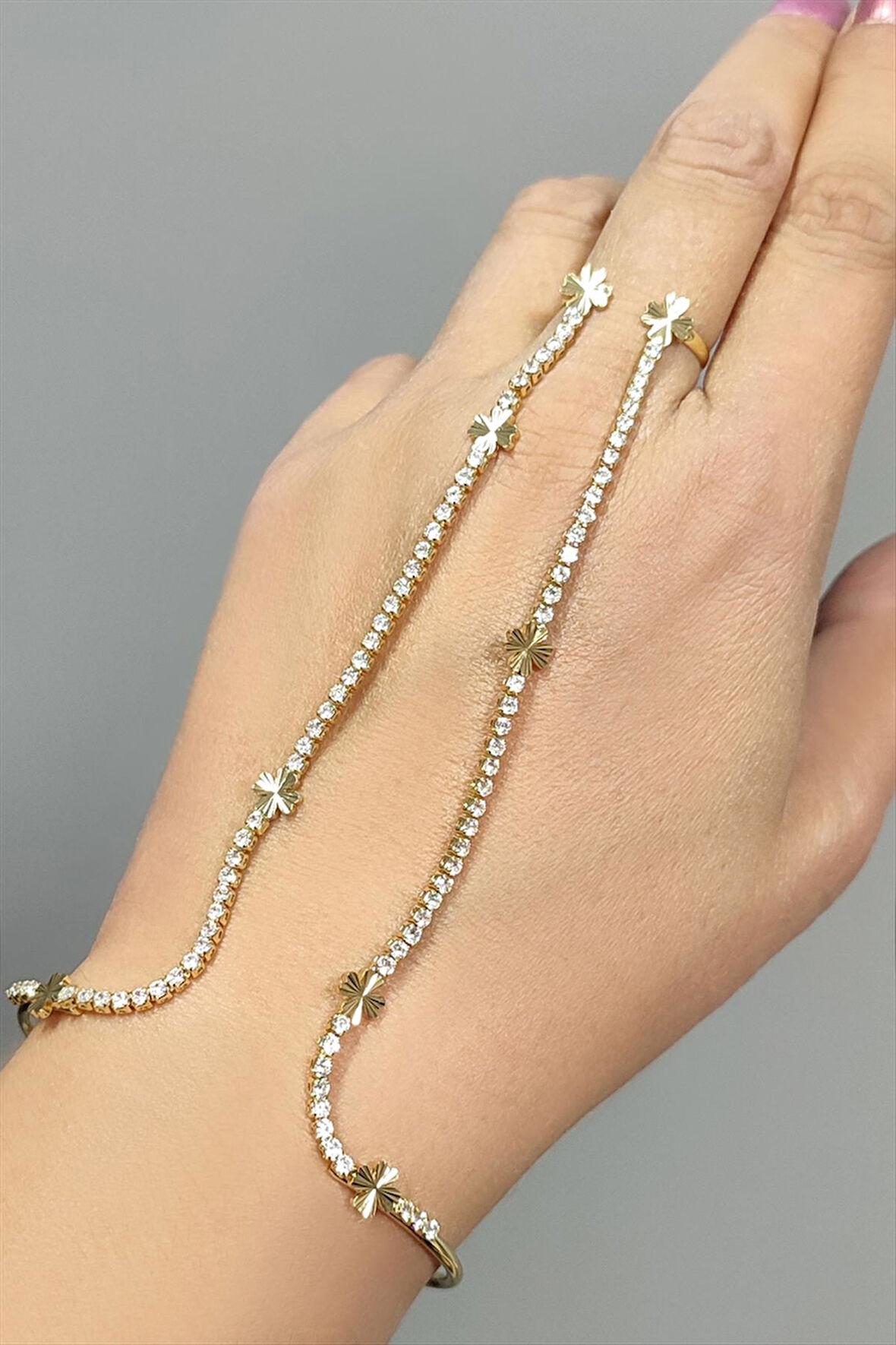 Yonca Zirkon Taşlı Lüks Çelik Şahmeran