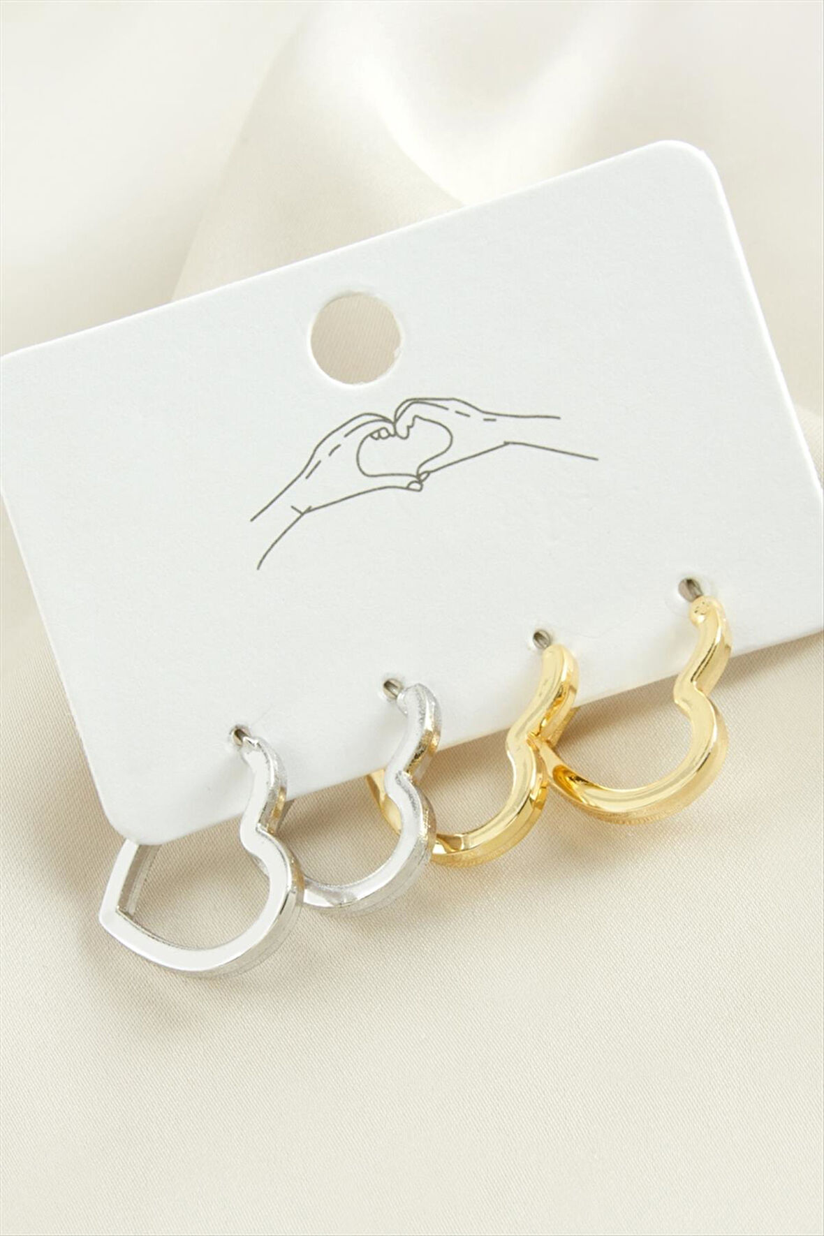 4 Adet Kalp Metal Küpe