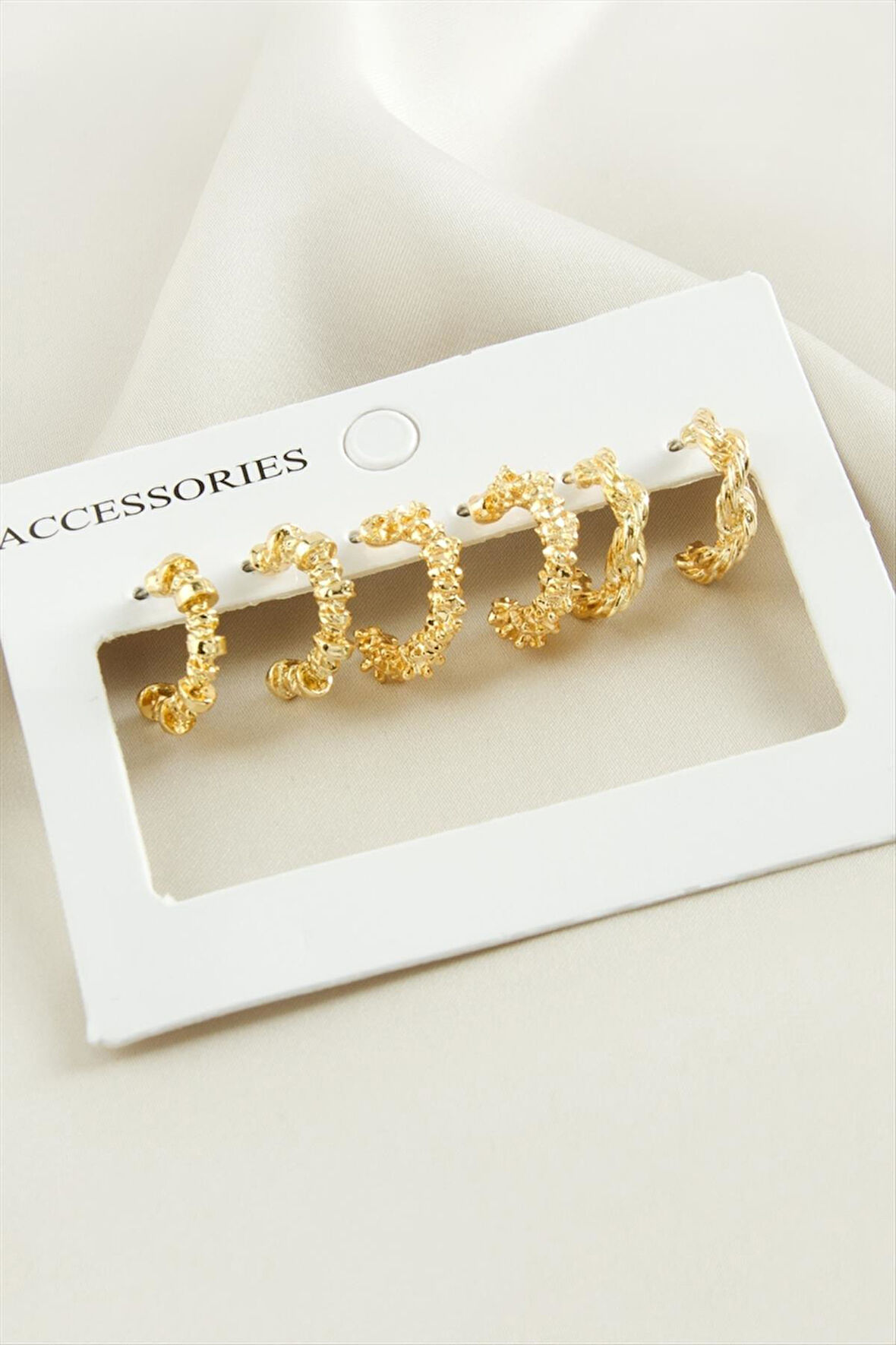 6 Adet Burgulu Halka Küpe