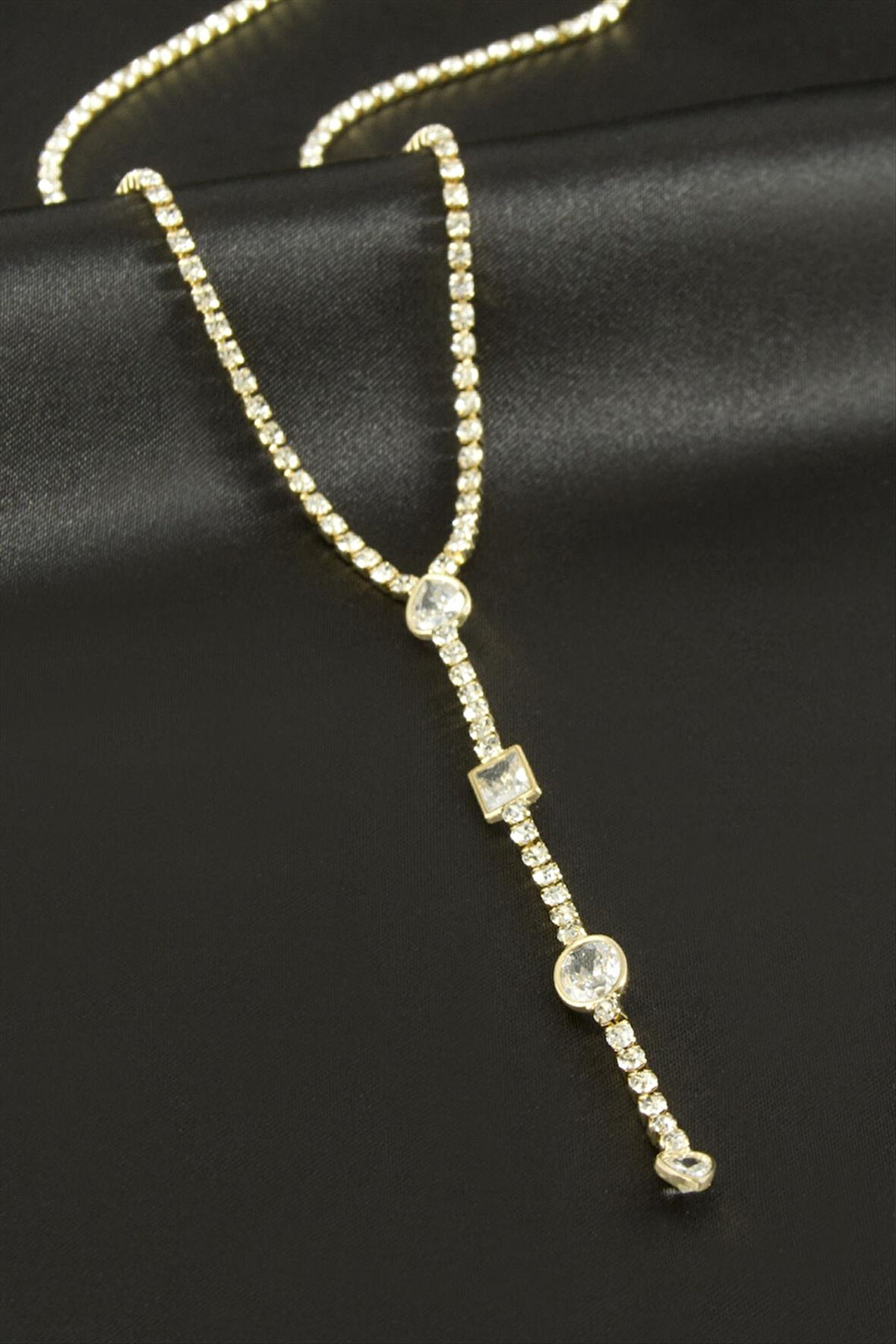 Oval Şerit Taşlı Çelik Y Kolye