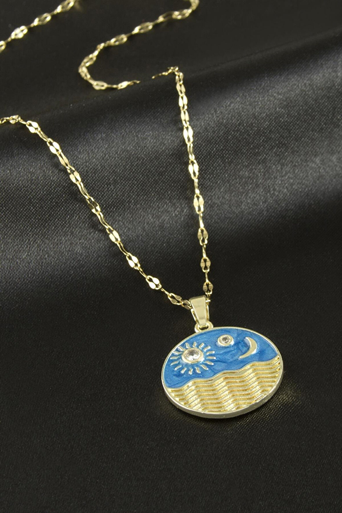 Deniz Manzaralı Lüks Çelik Kolye