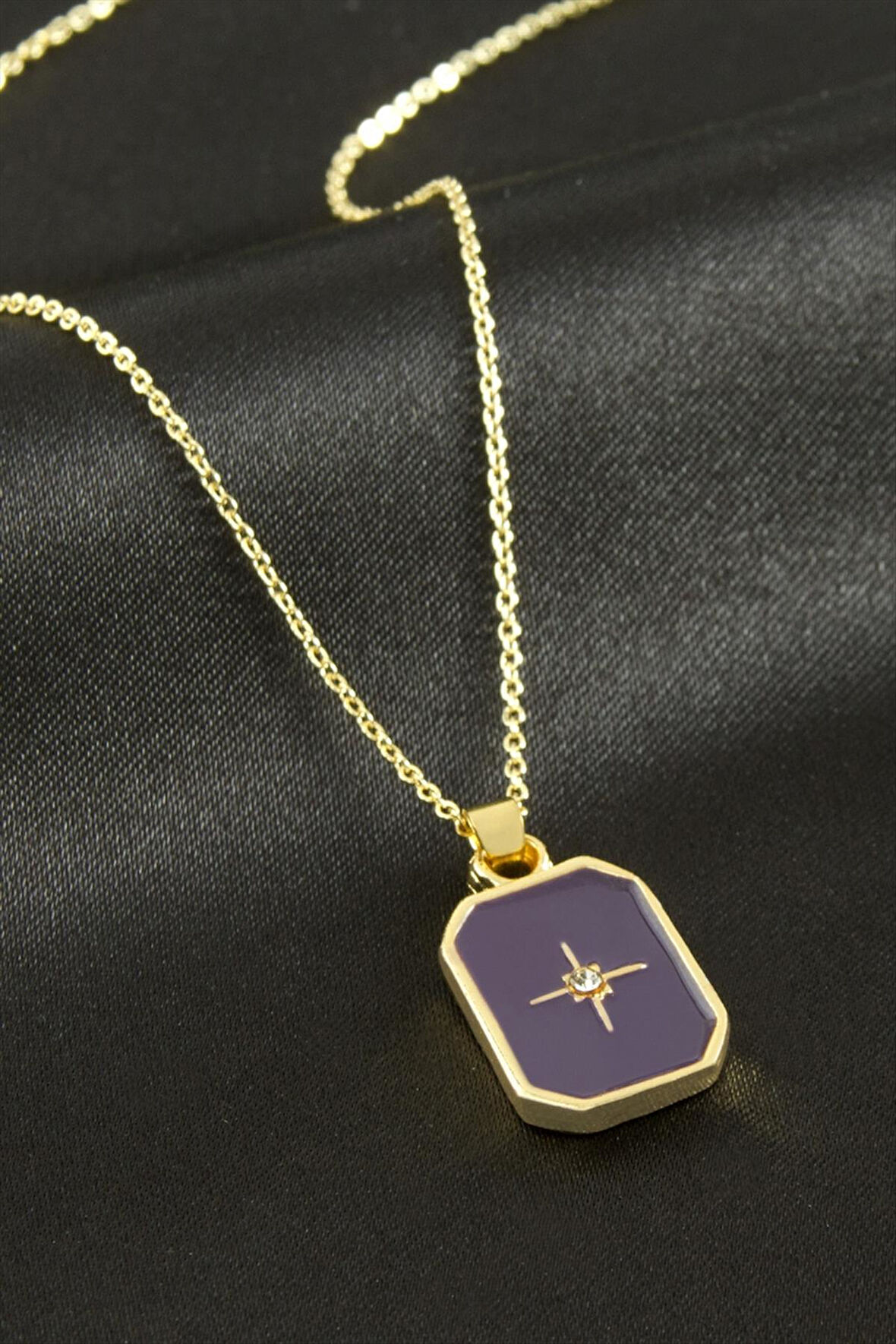 Yıldız Mineli Kolye