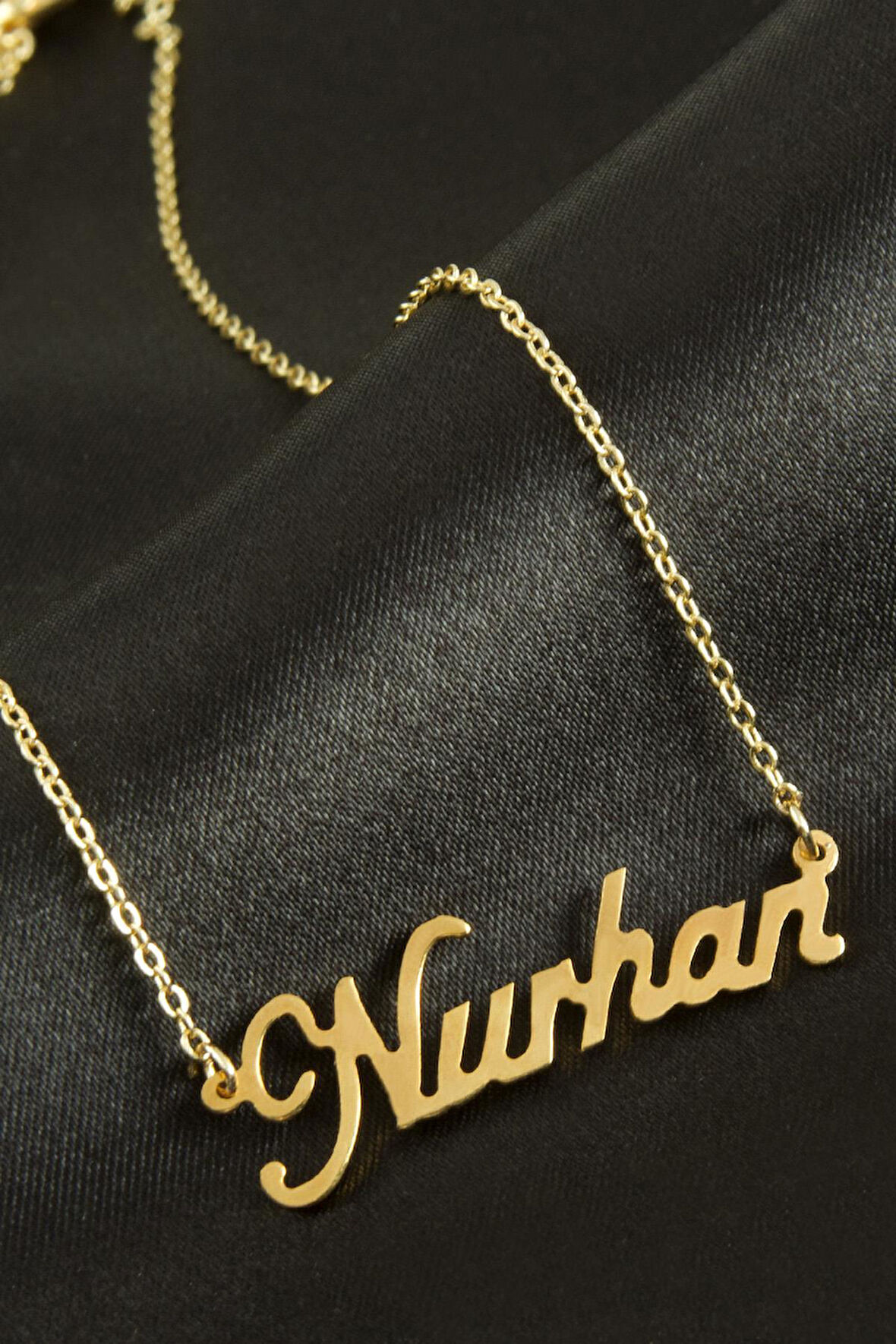 Nurhan İsimli Kolye (Kişiye Özel)