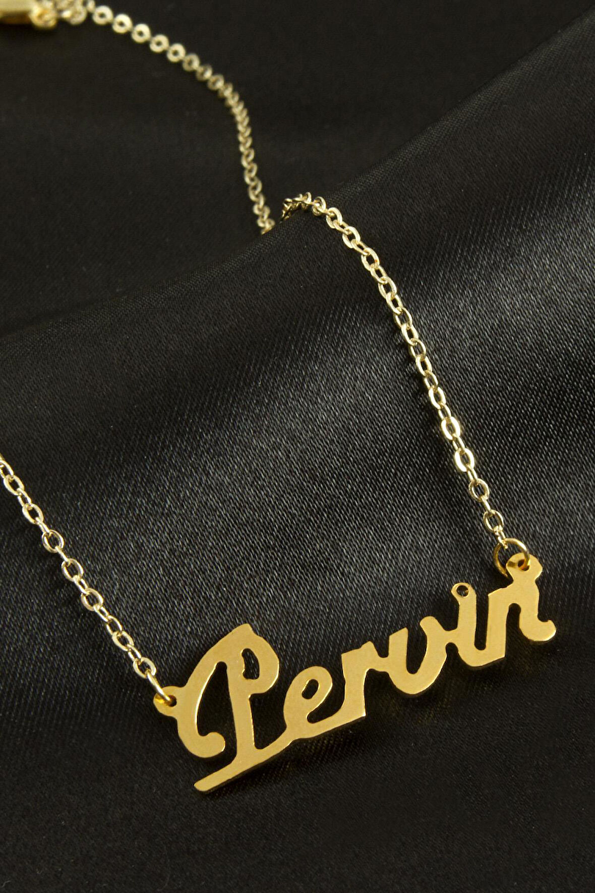 Pervin İsimli Kolye (Kişiye Özel)