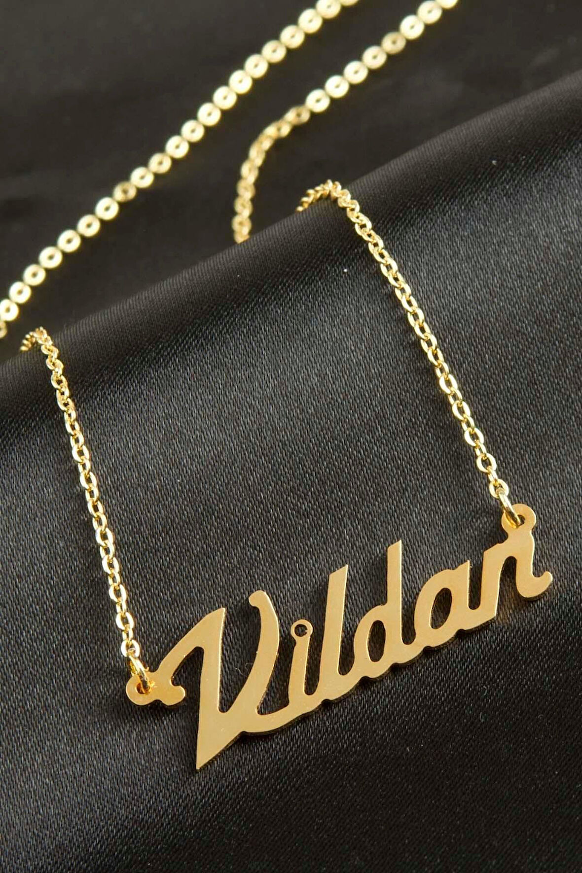 Vildan İsimli Kolye (Kişiye Özel)