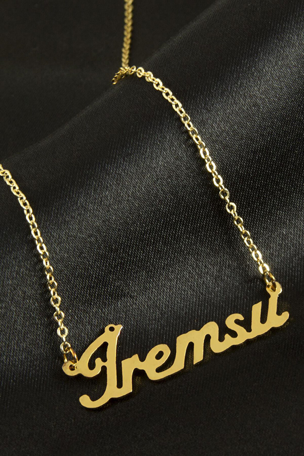 İremsu İsimli Kolye (Kişiye Özel)