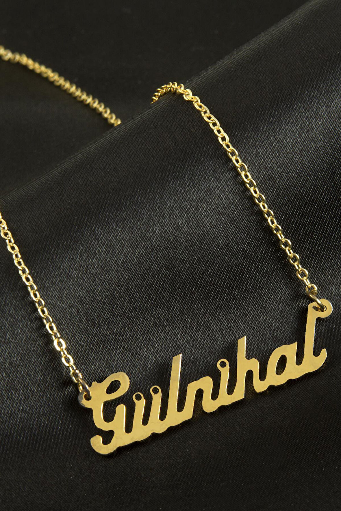 Gülnihal İsimli Kolye (Kişiye Özel)