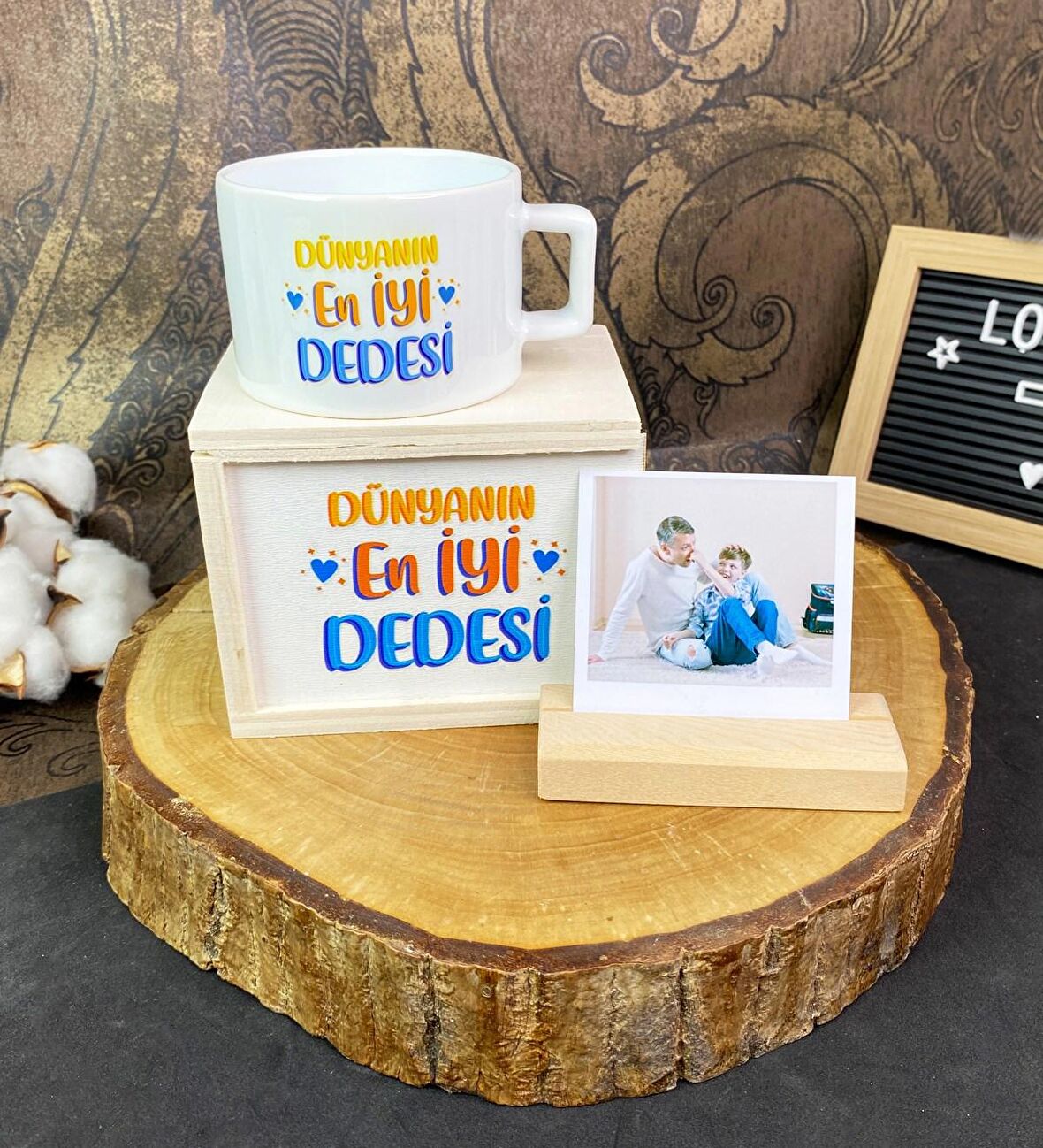 Dünyanın En İyi Dedesi Tasarımlı Kutulu Kupa Ve Ahşap Fotoğraf Tutucu Set