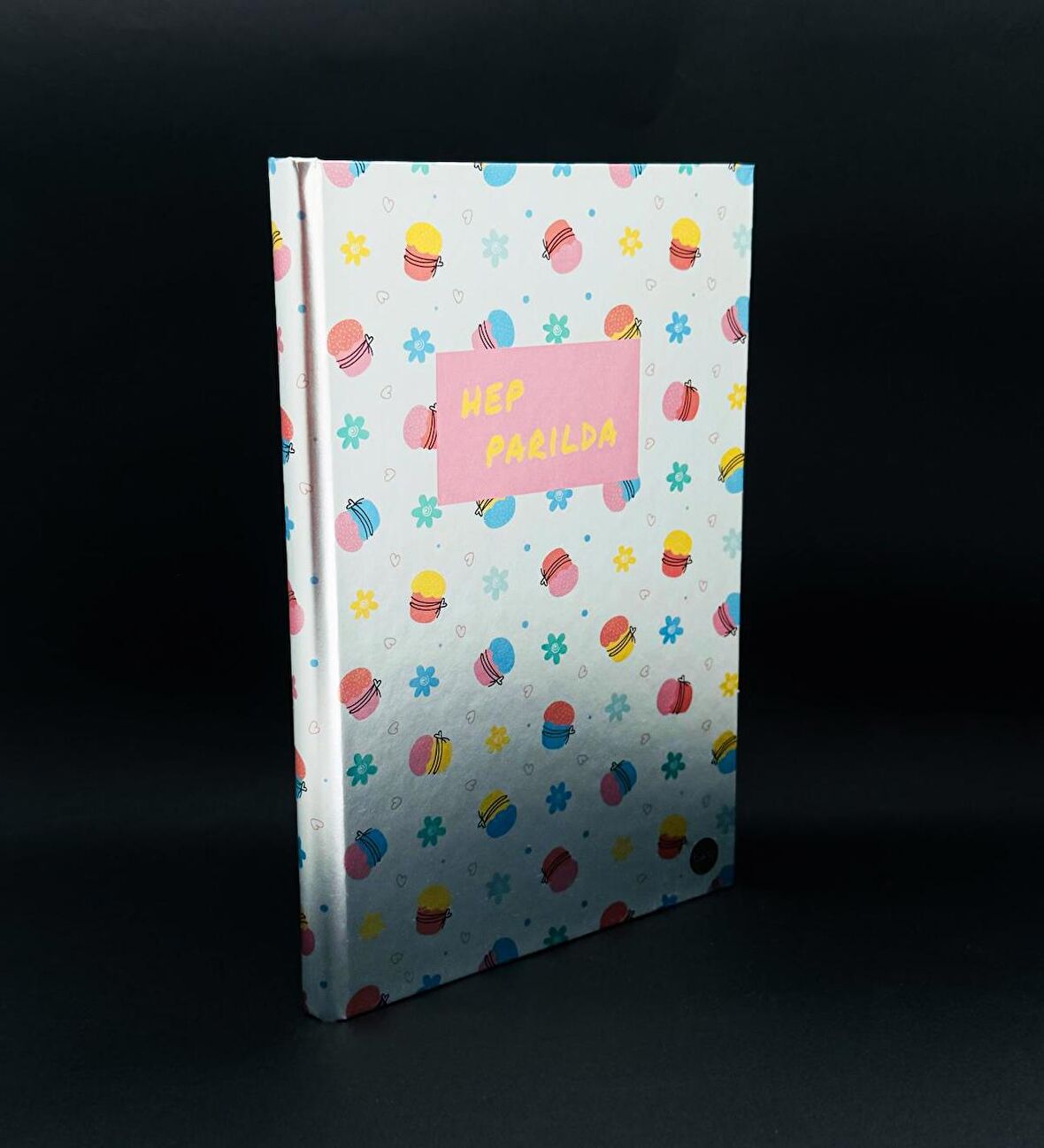 Metal Kapaklı Hep Parılda Tasarımlı Lastikli Defter