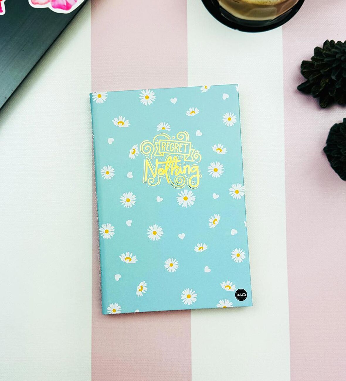 Regret Nothing Tasarımlı Lastikli Defter