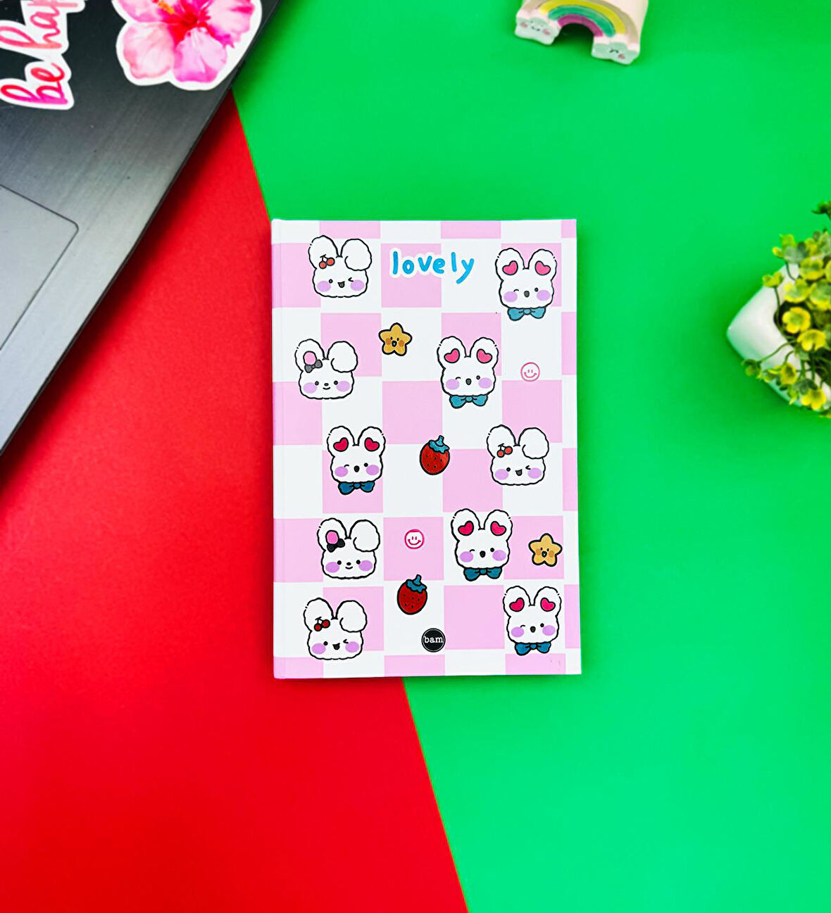 Çilekli Tavşan Tasarımlı Lastikli Defter