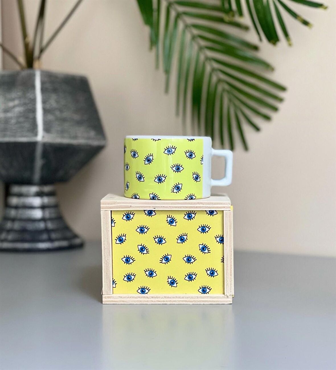 Sarı Nazar Göz Tasarımlı Kutulu Kupa