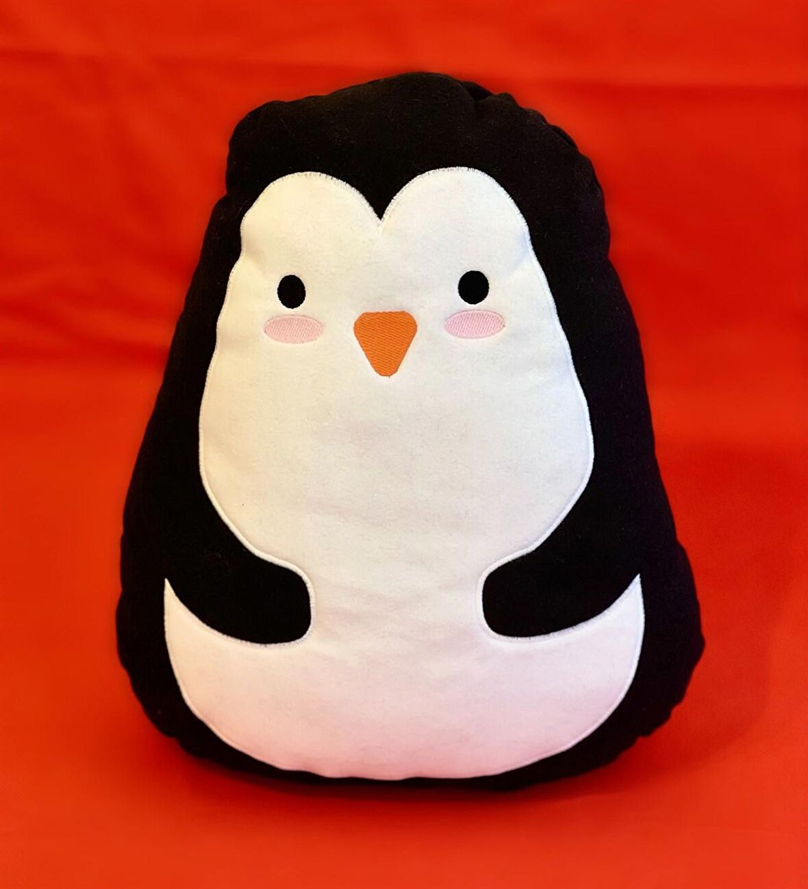 Penguen Tasarımlı Peluş Yastık