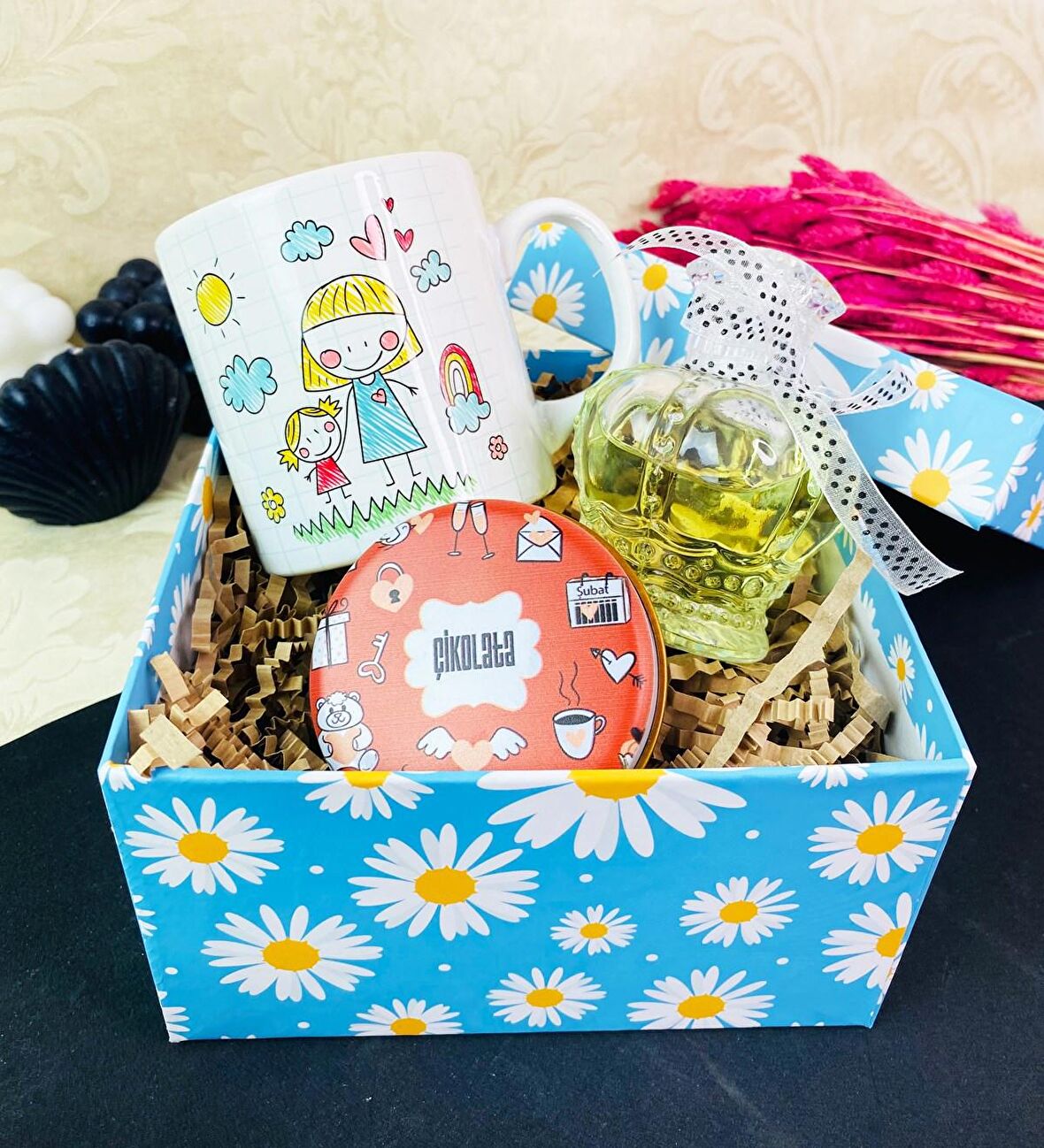Çizgi Anne Tasarımlı Mini Hediye Seti