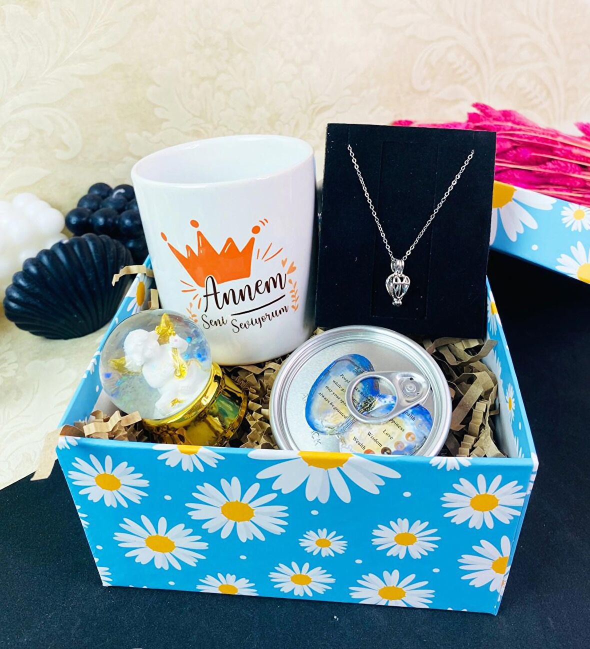 İnci Kolyeli Ve Annem Seni Seviyorum Tasarımlı Mini Hediye Seti