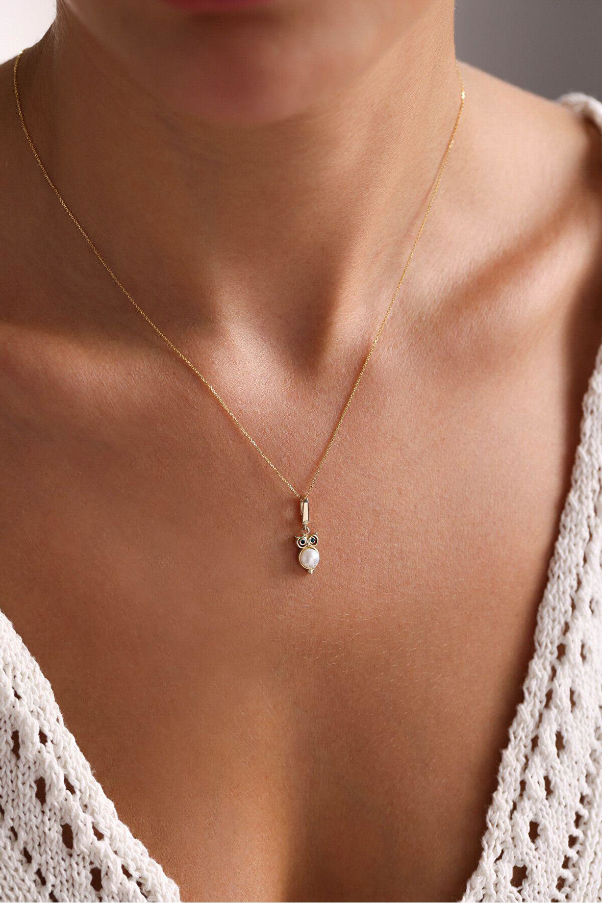 Siyah Taşlı İnci Baykuş Kilitli Charm Kolye