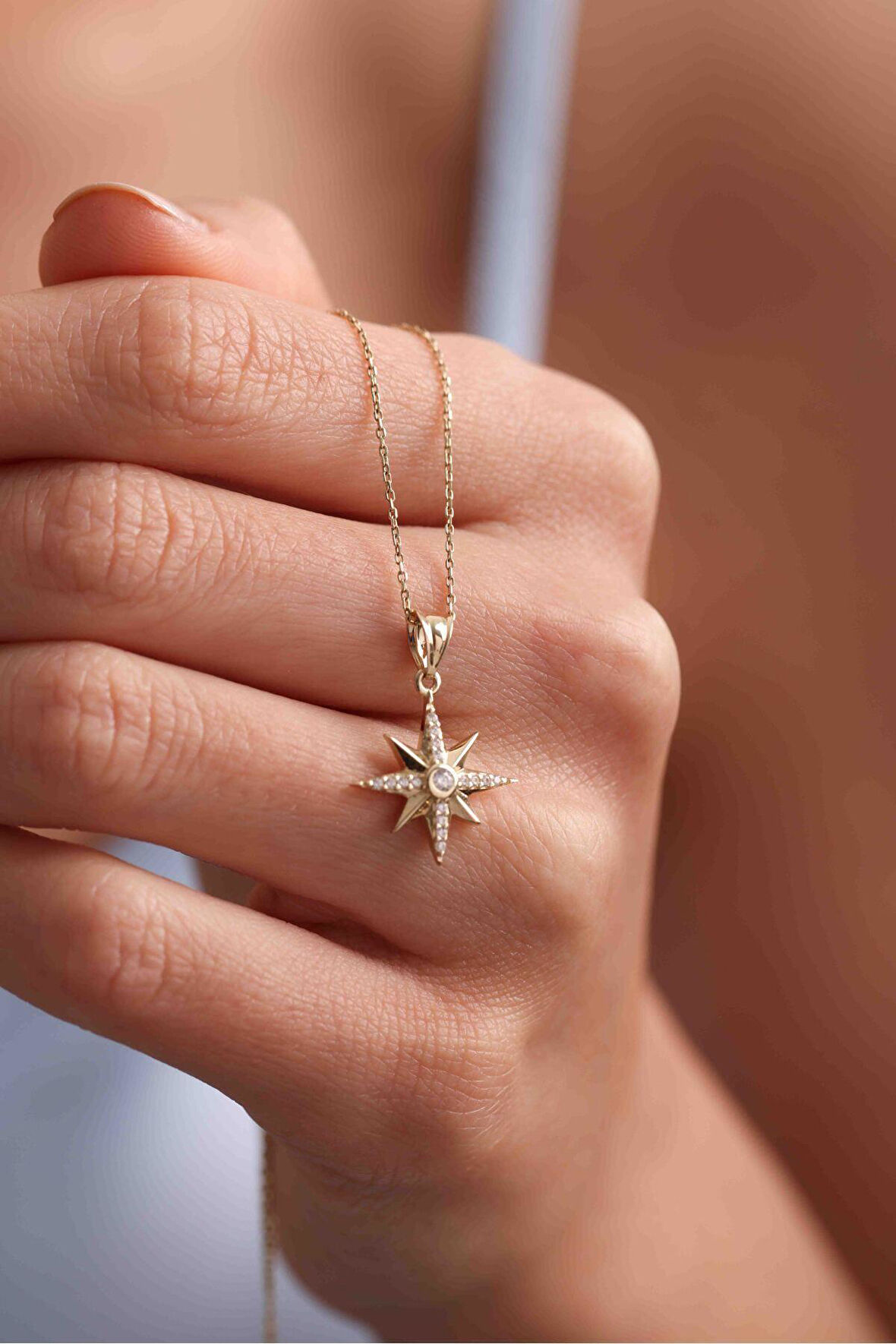 Taşlı Kutup Yıldızı Kalın Kolye