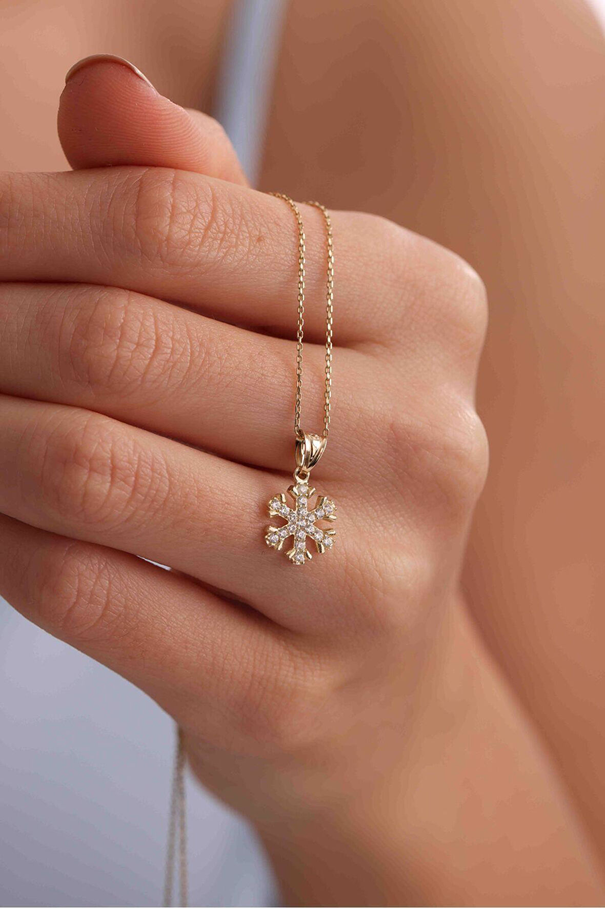 Taşlı Kar Tanesi Kolye