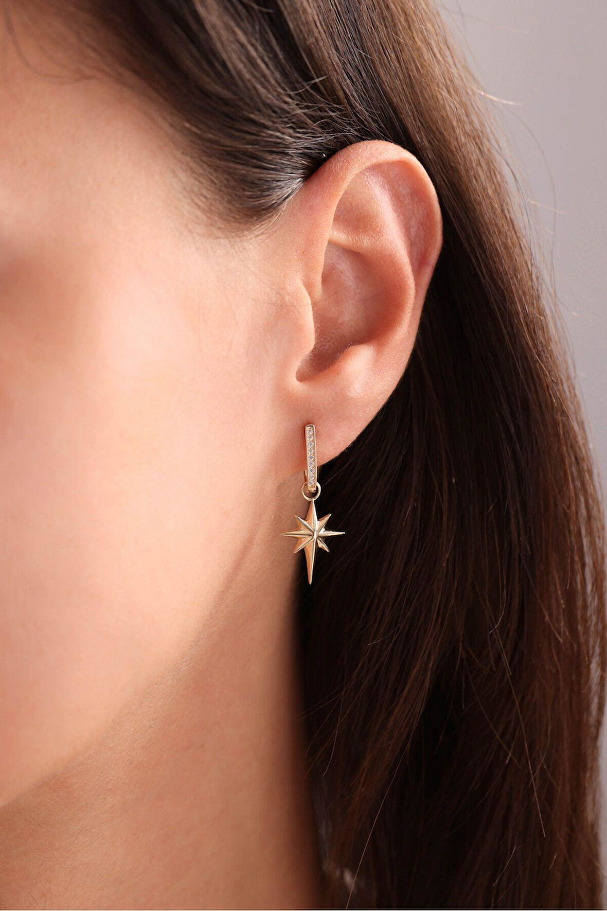 Taşlı Sallantılı Kutup Yıldızı Küpe