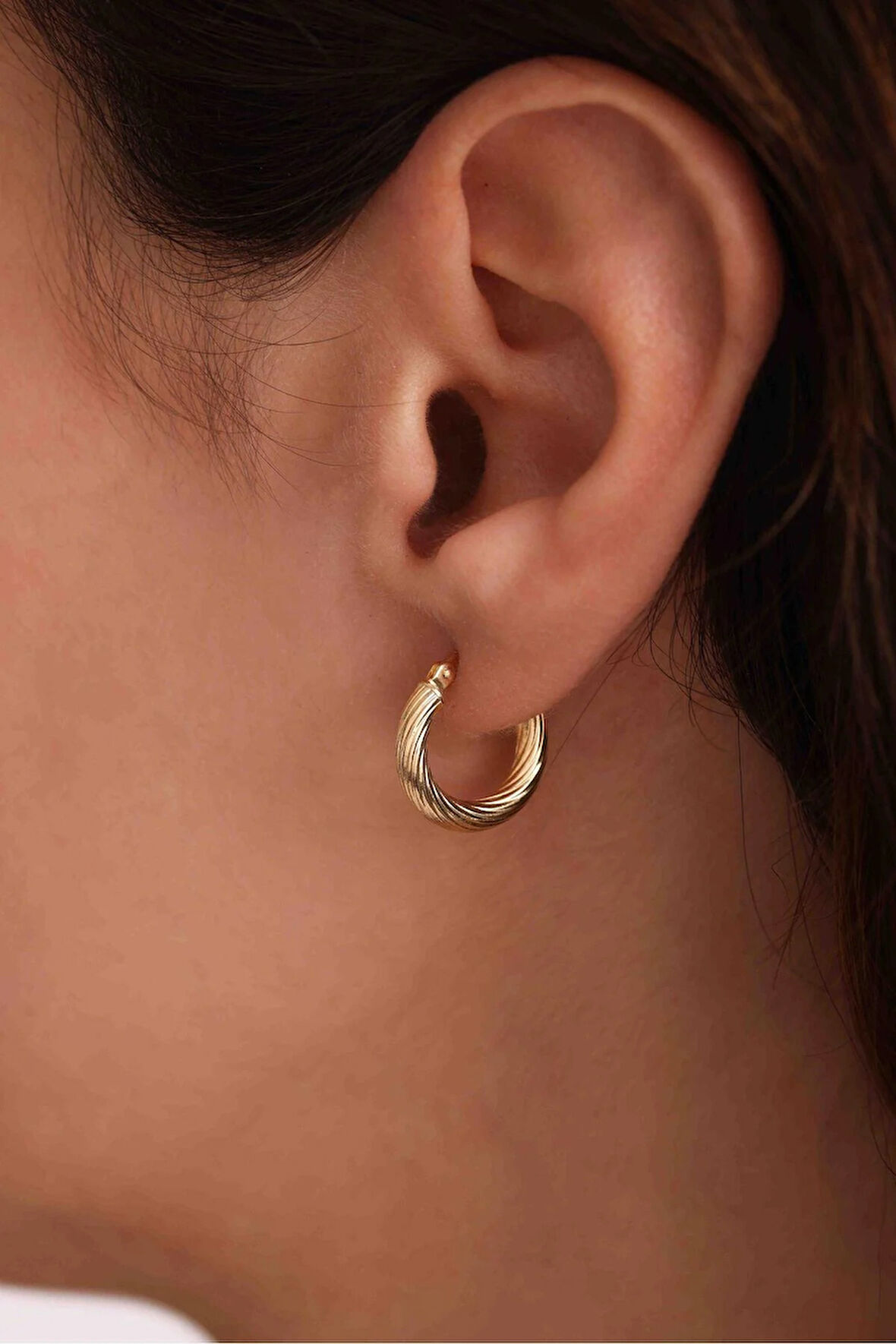 Italyan Tasarım Twist Halka Küpe