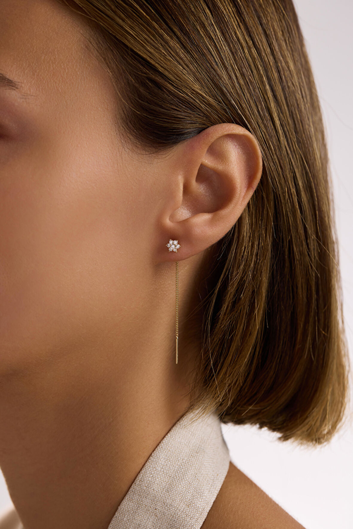 Taşlı Çiçek Sallantılı Küpe